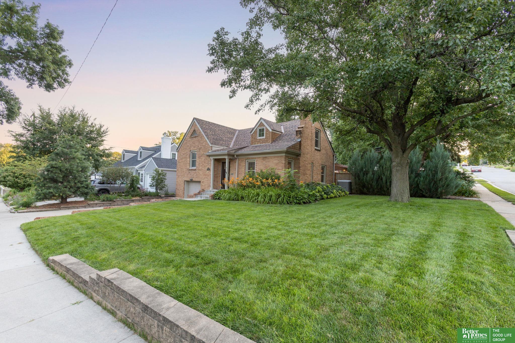 1302 S 61st Street
