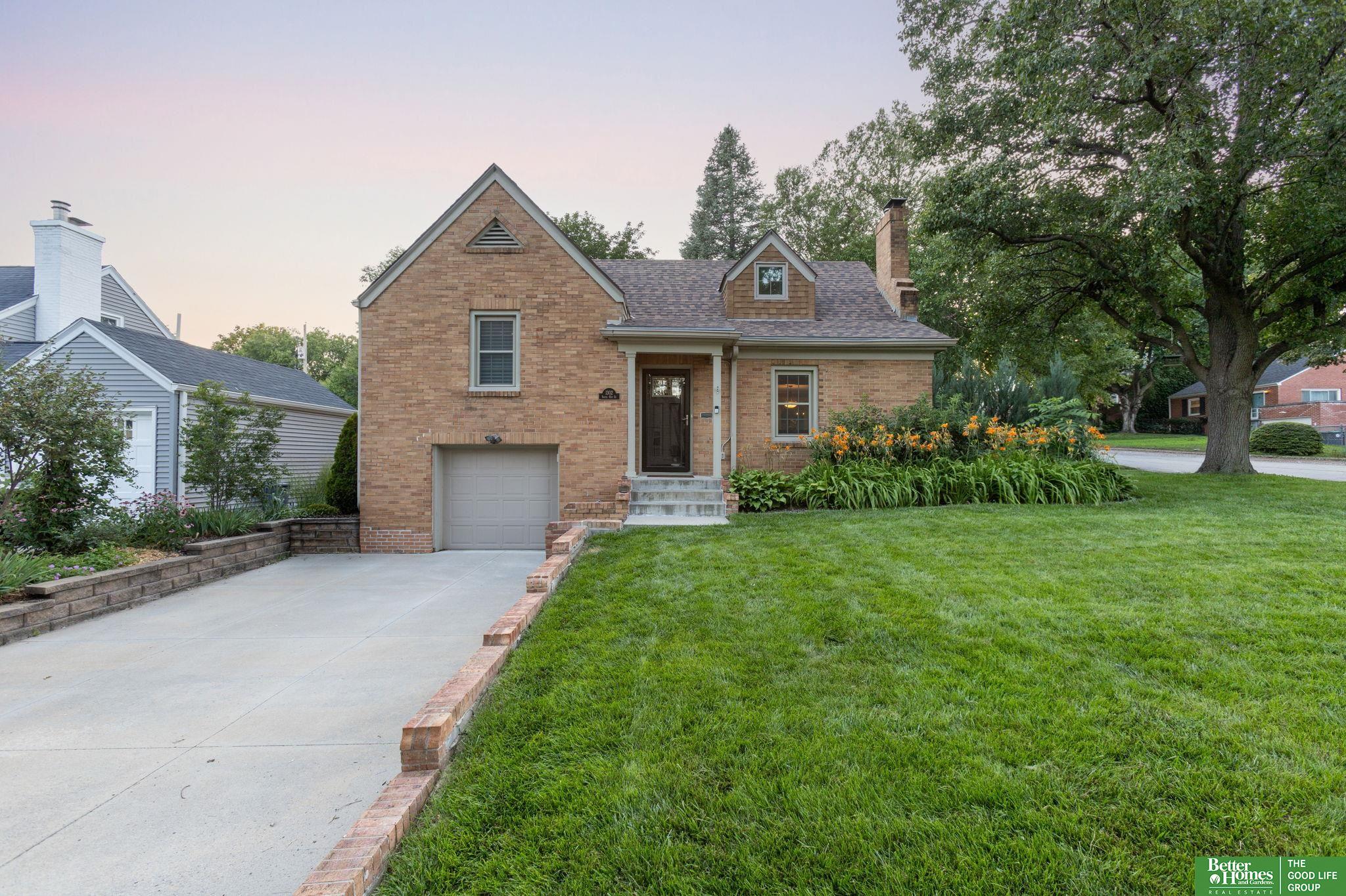 1302 S 61st Street