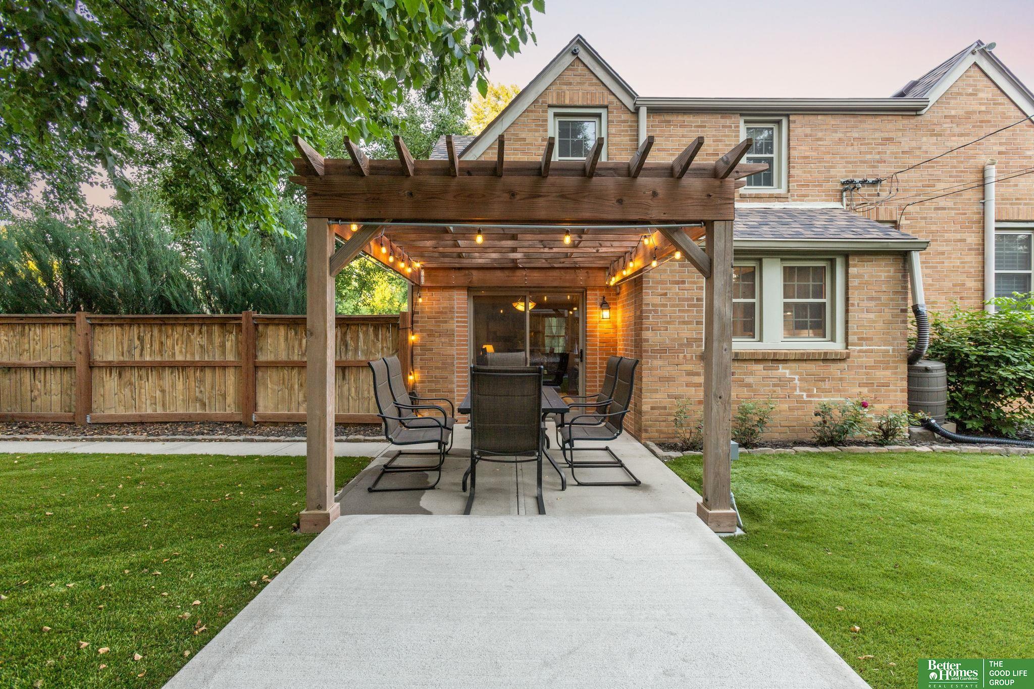 1302 S 61st Street