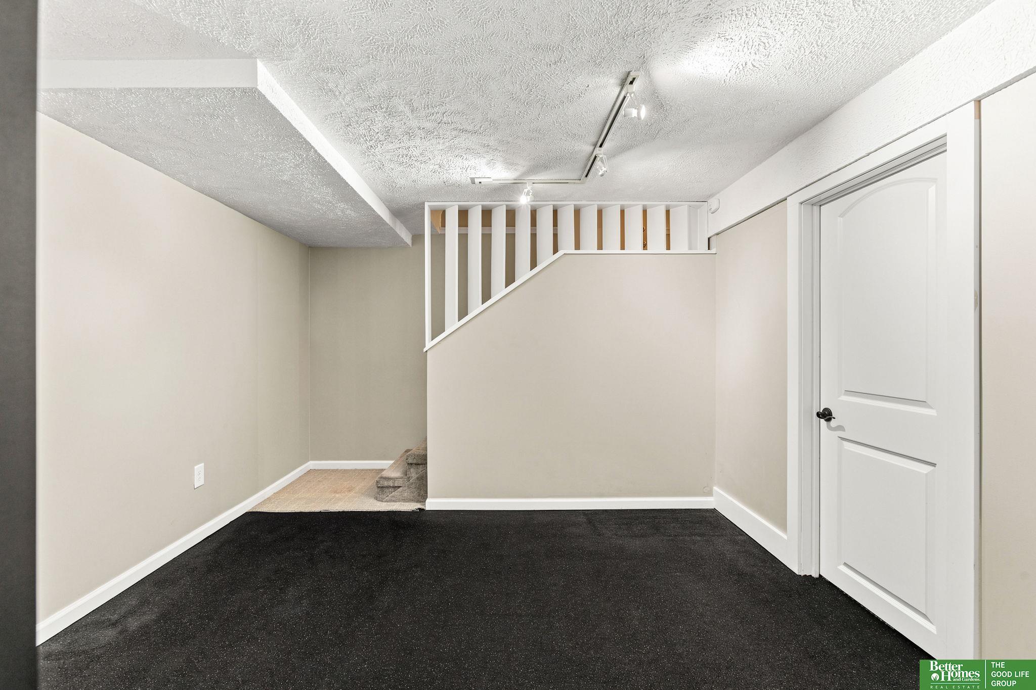 1302 S 61st Street