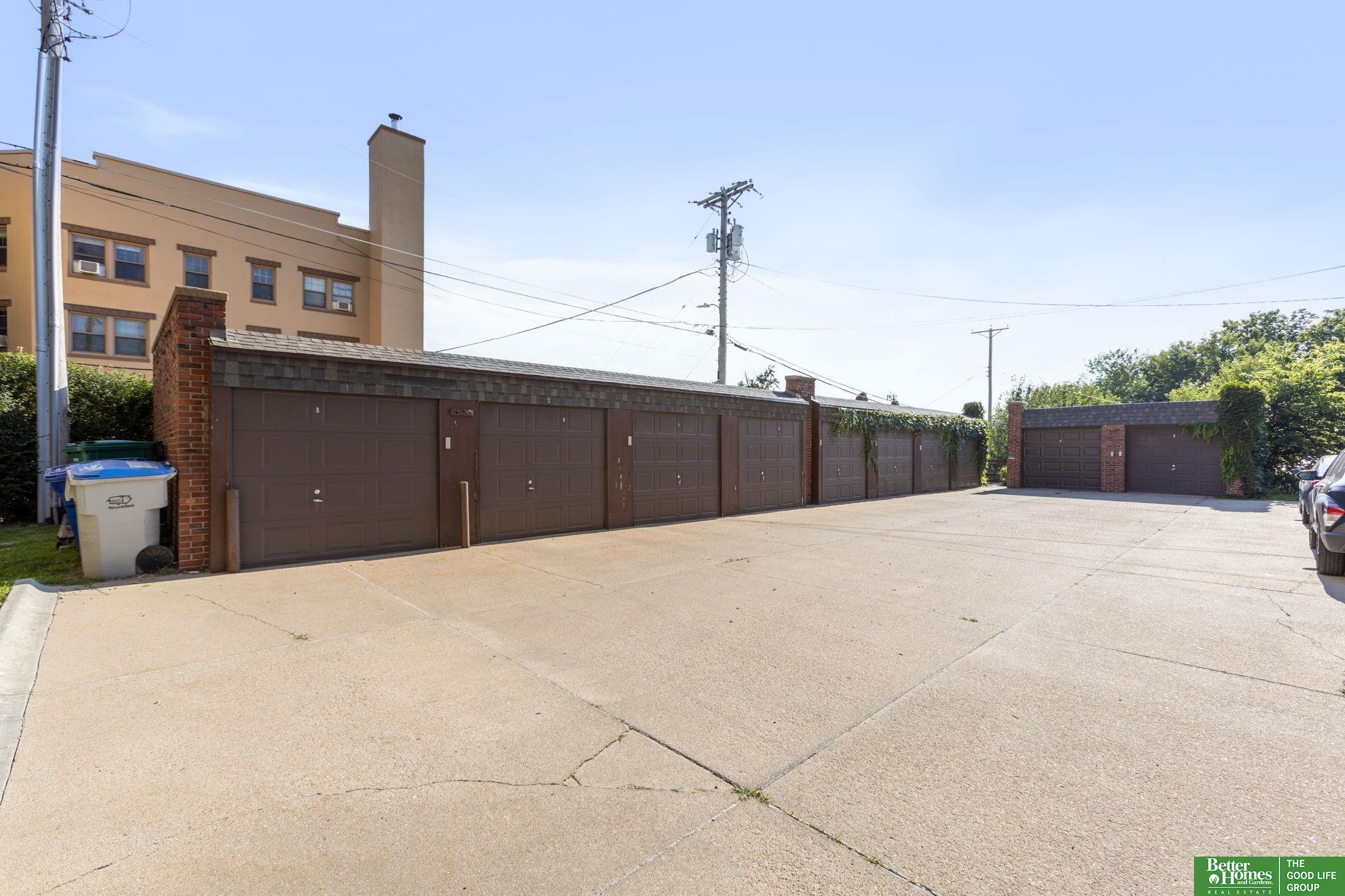 4907 Davenport Street # 11