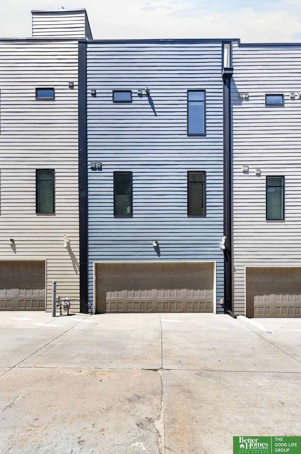 1207 S 10 Court