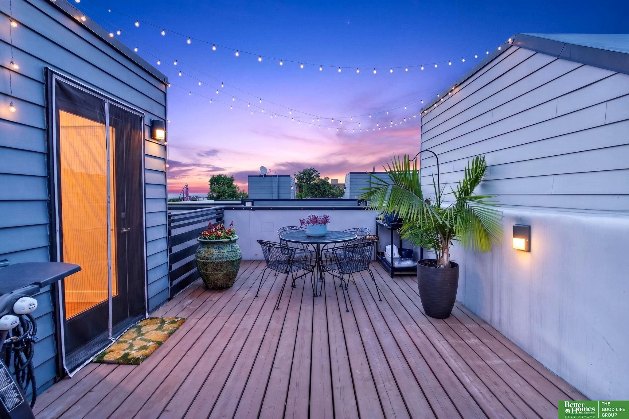 1207 S 10 Court