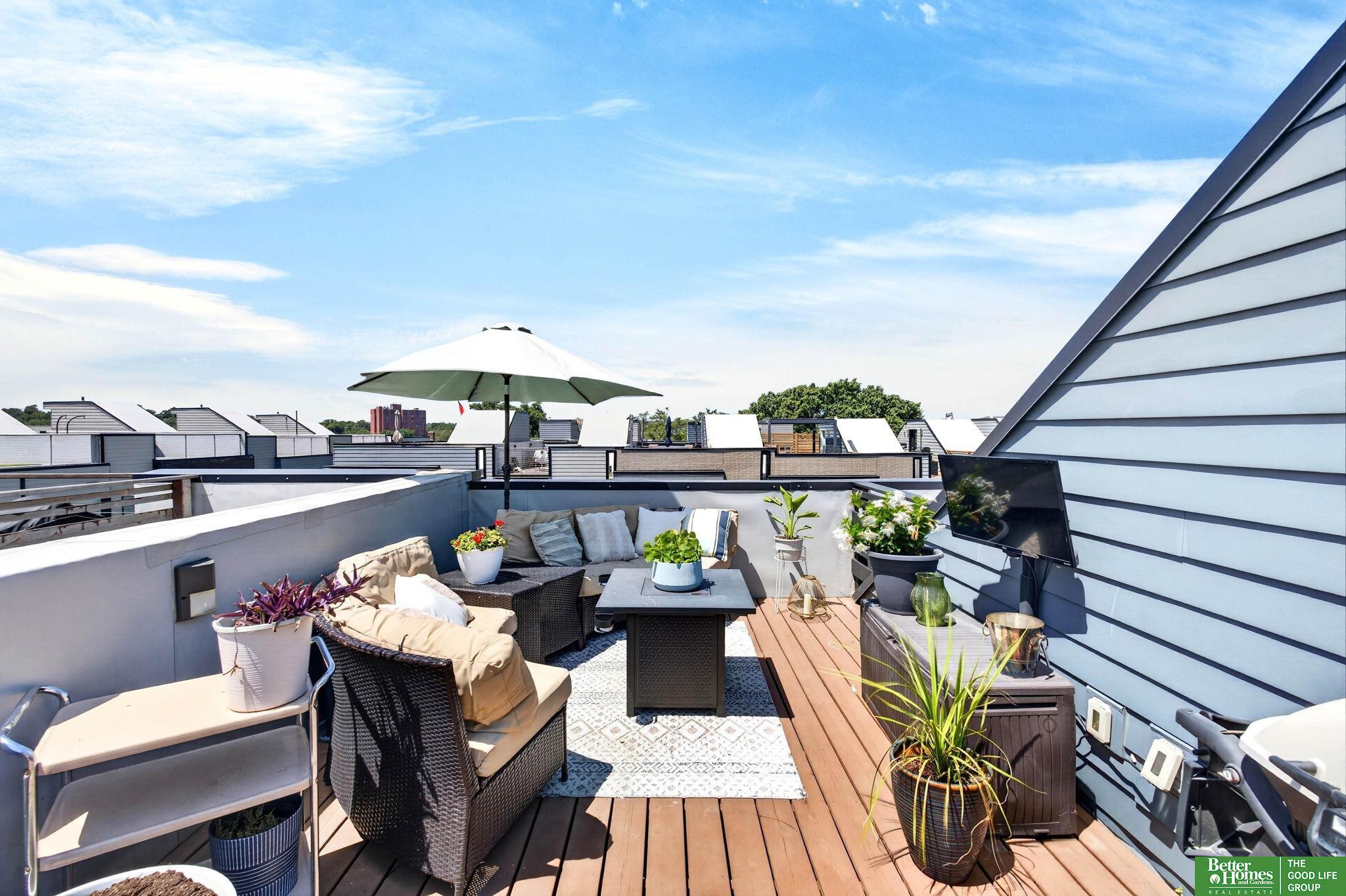1207 S 10 Court