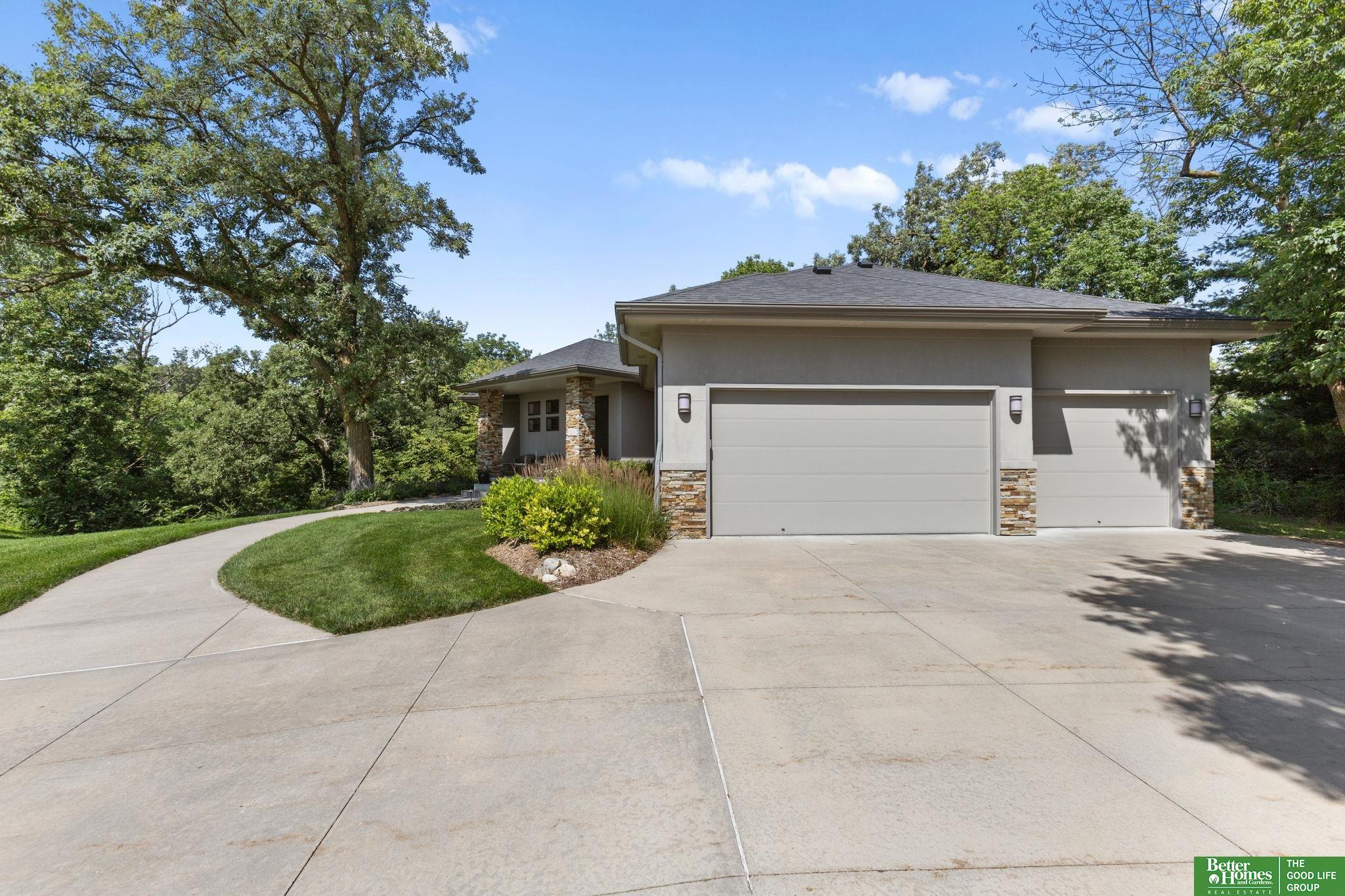 10238 N 29th Court