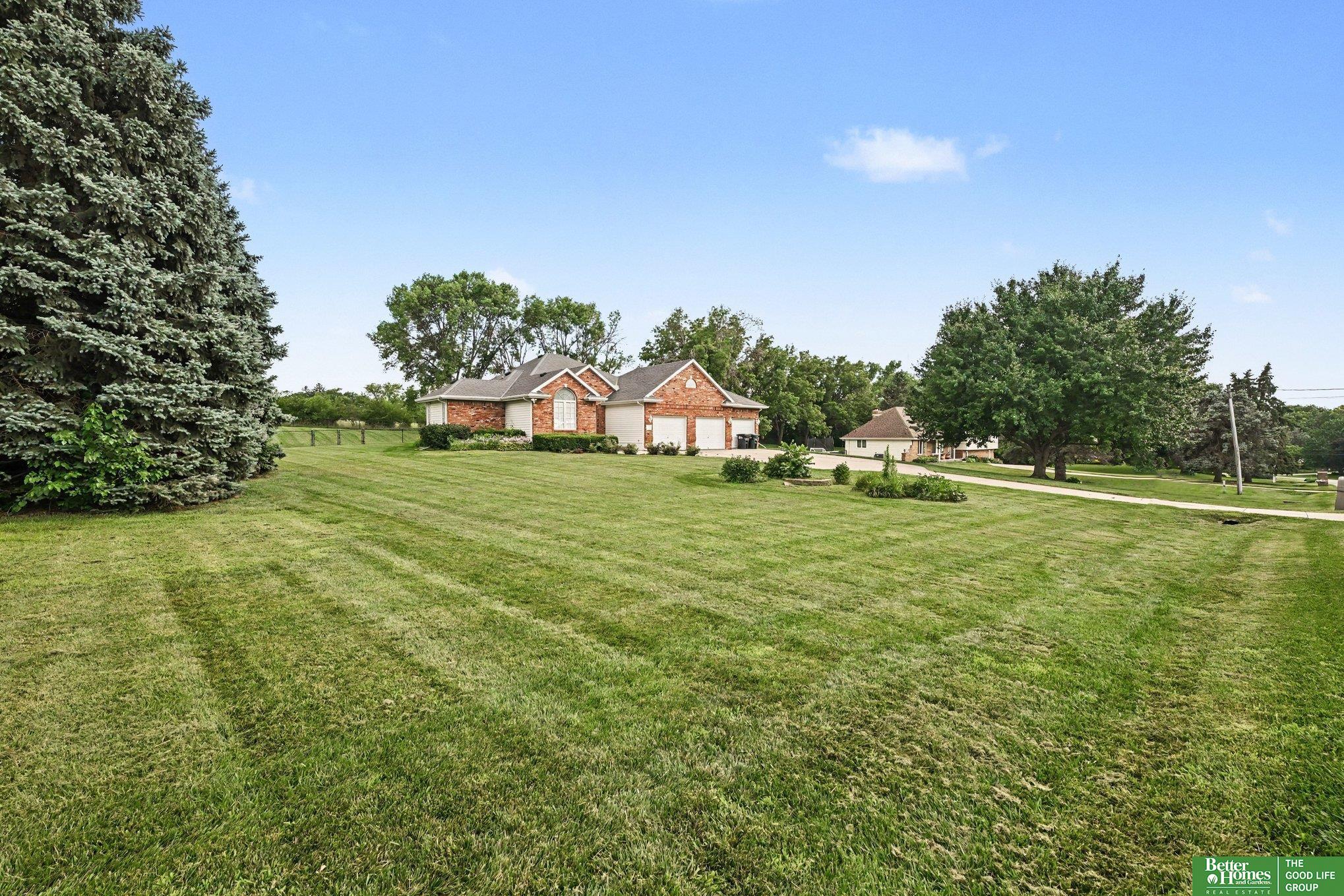 7707 Fairway Drive