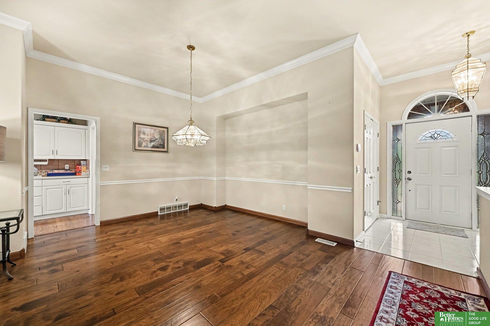 7707 Fairway Drive