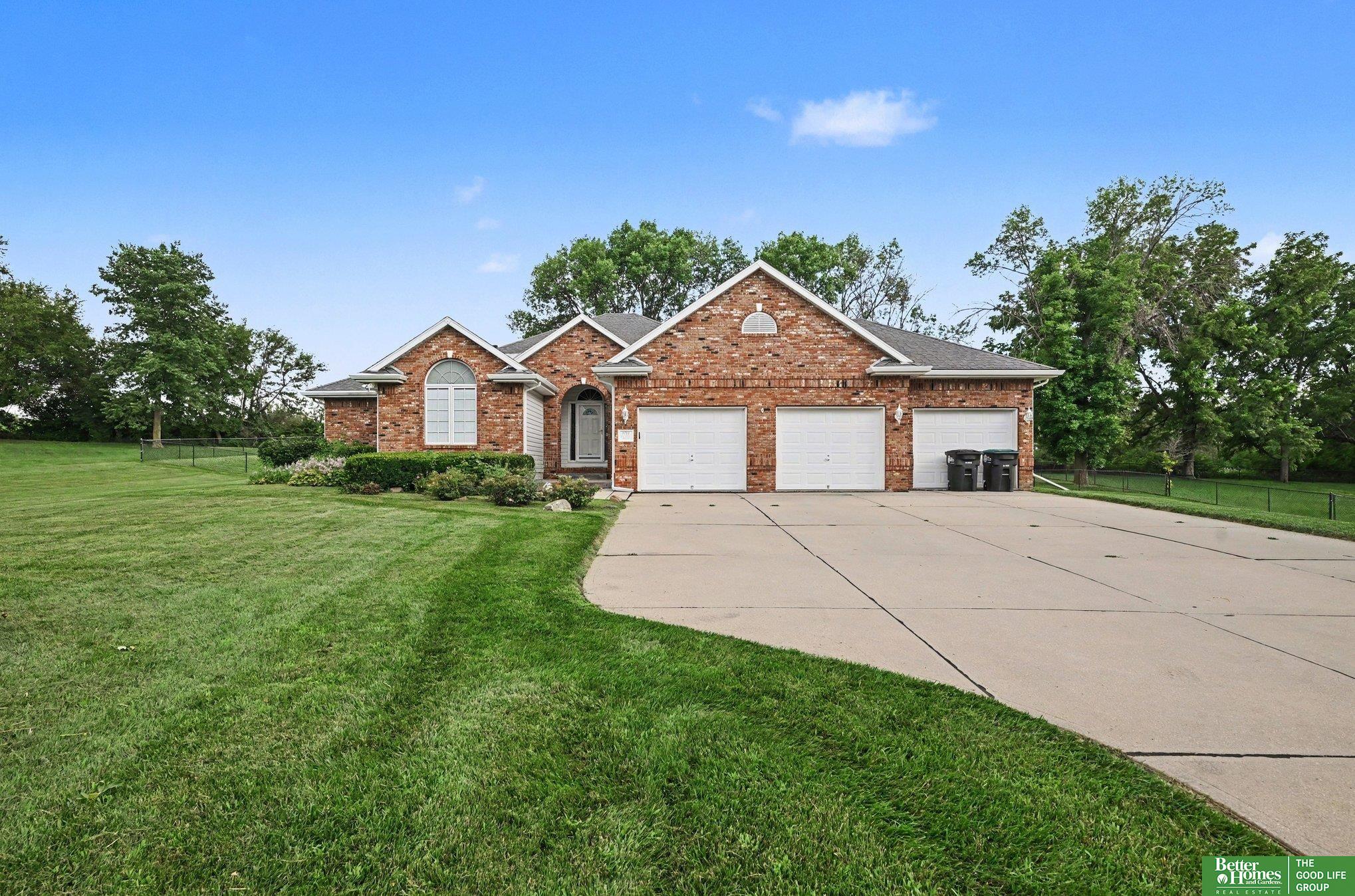 7707 Fairway Drive
