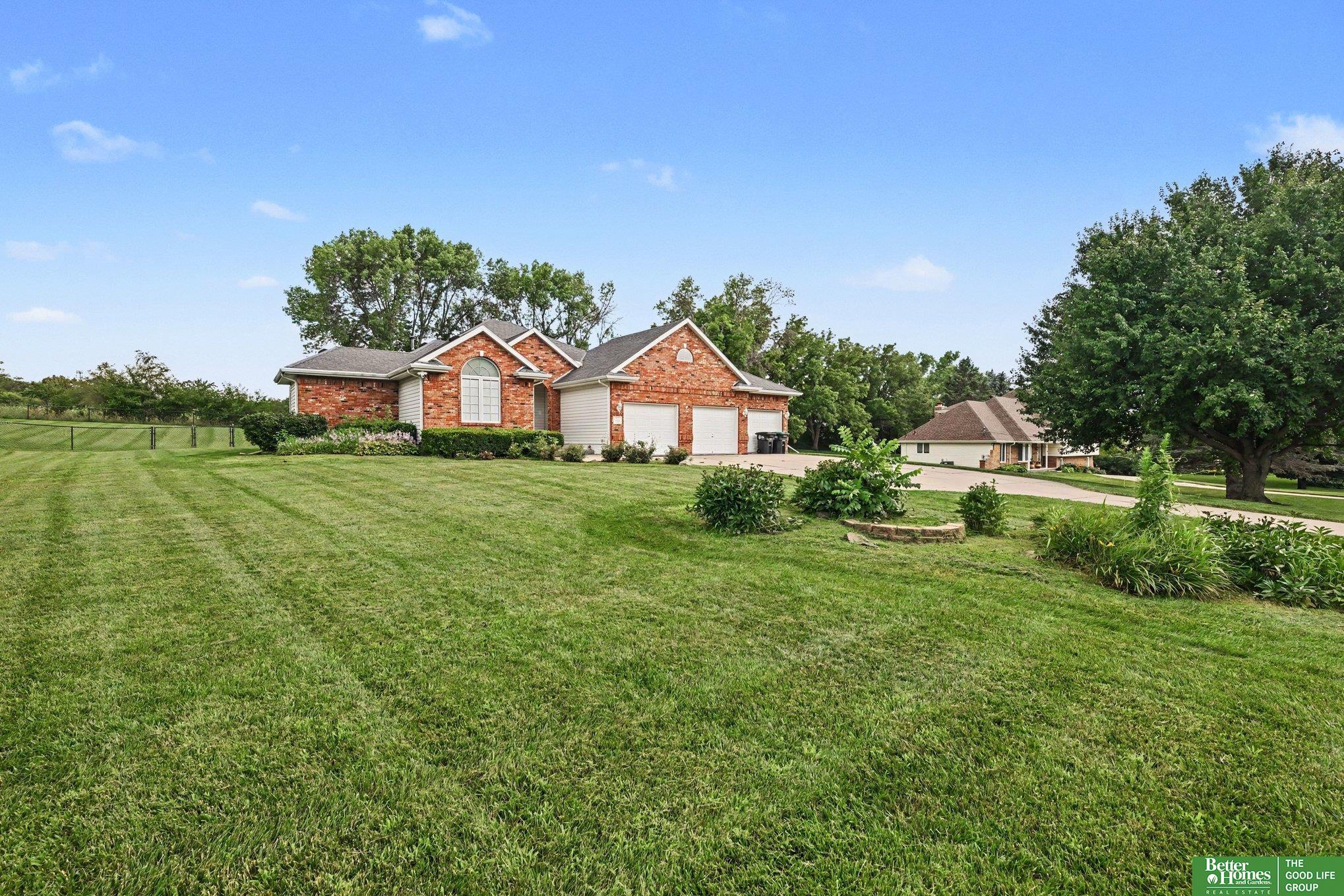 7707 Fairway Drive