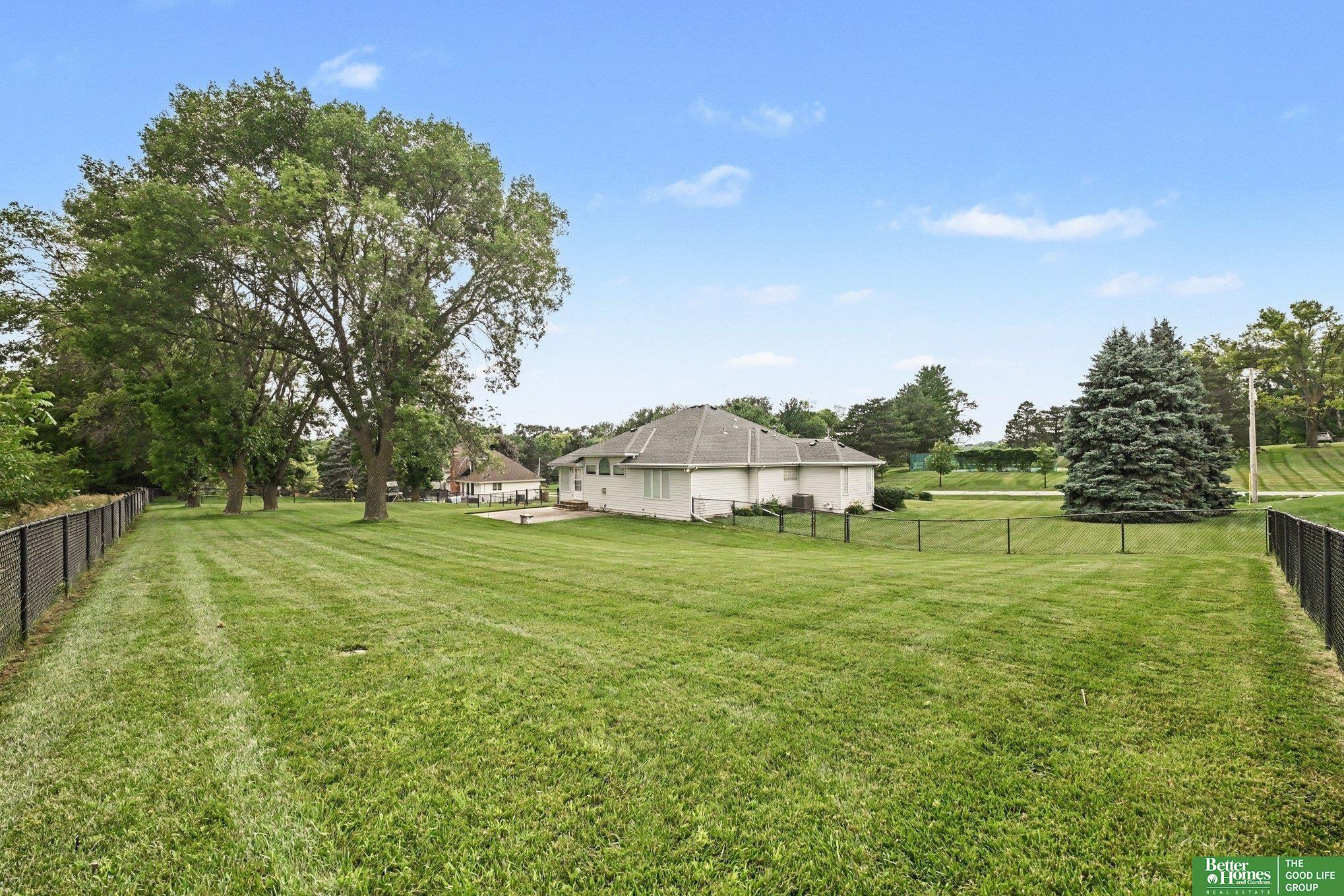 7707 Fairway Drive