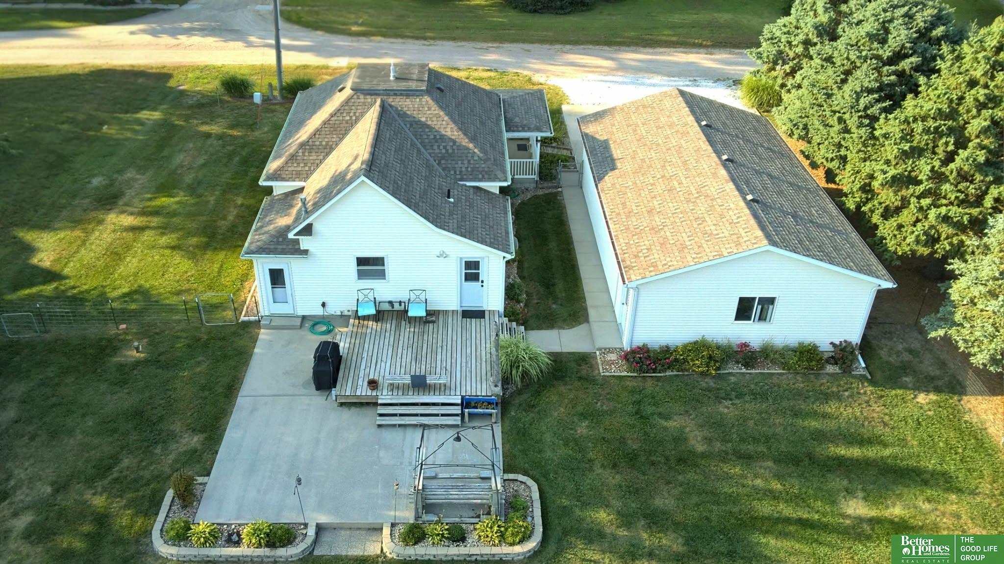 309 E P, McCool Junction