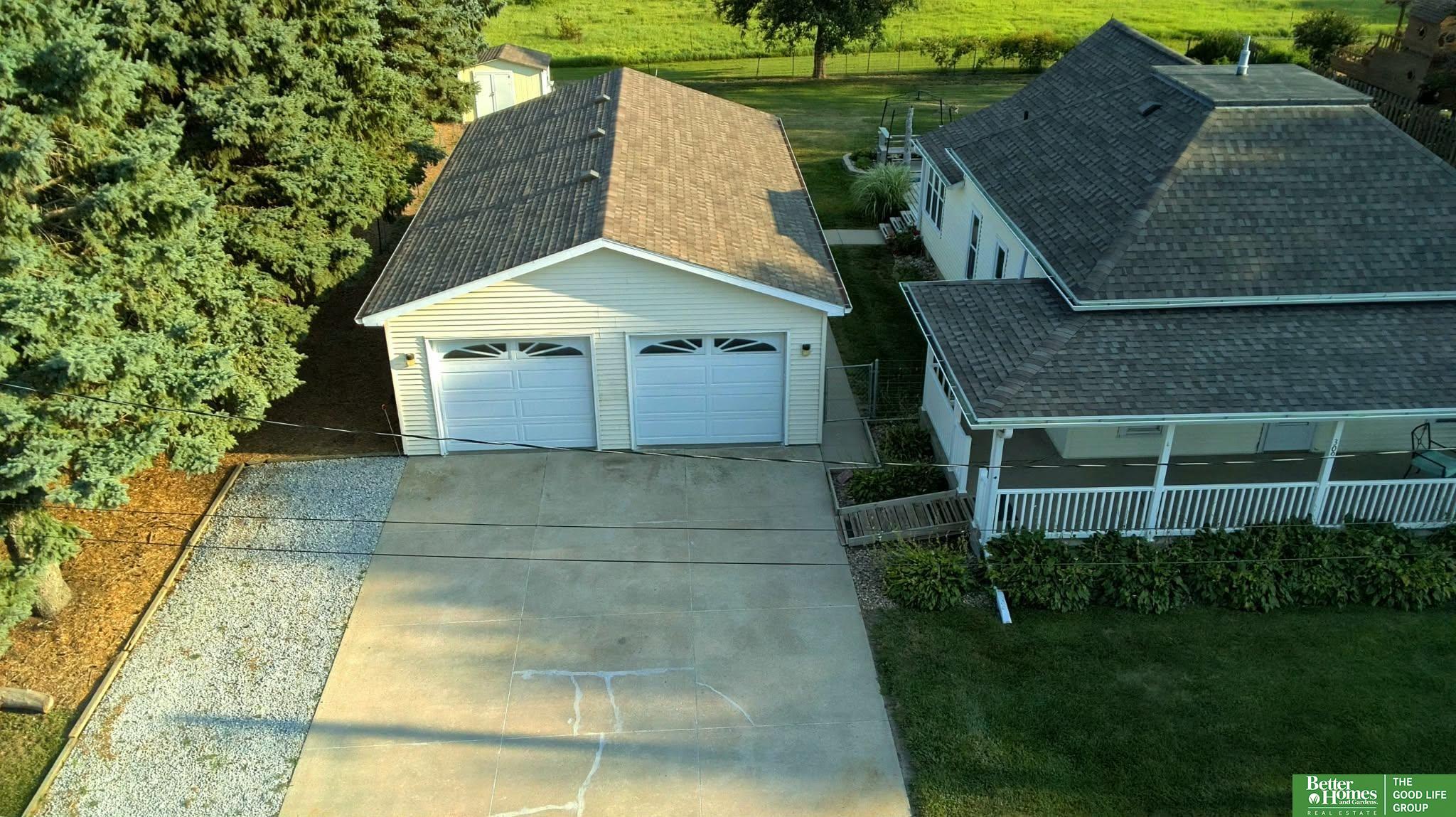 309 E P, McCool Junction