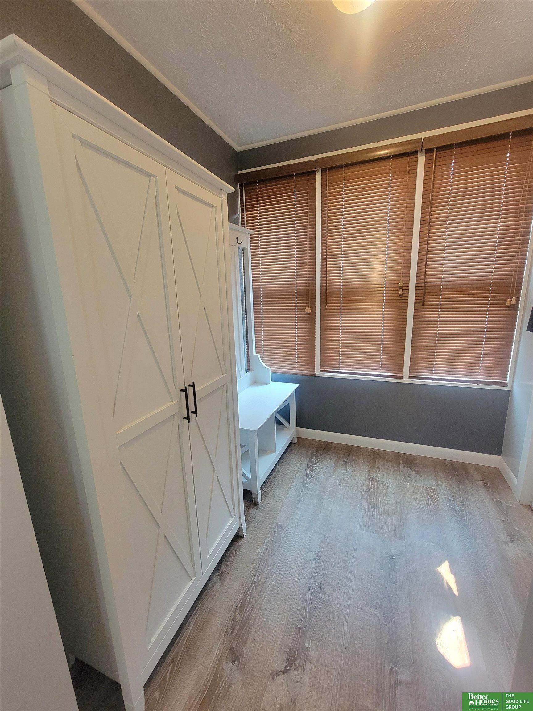 309 E P, McCool Junction