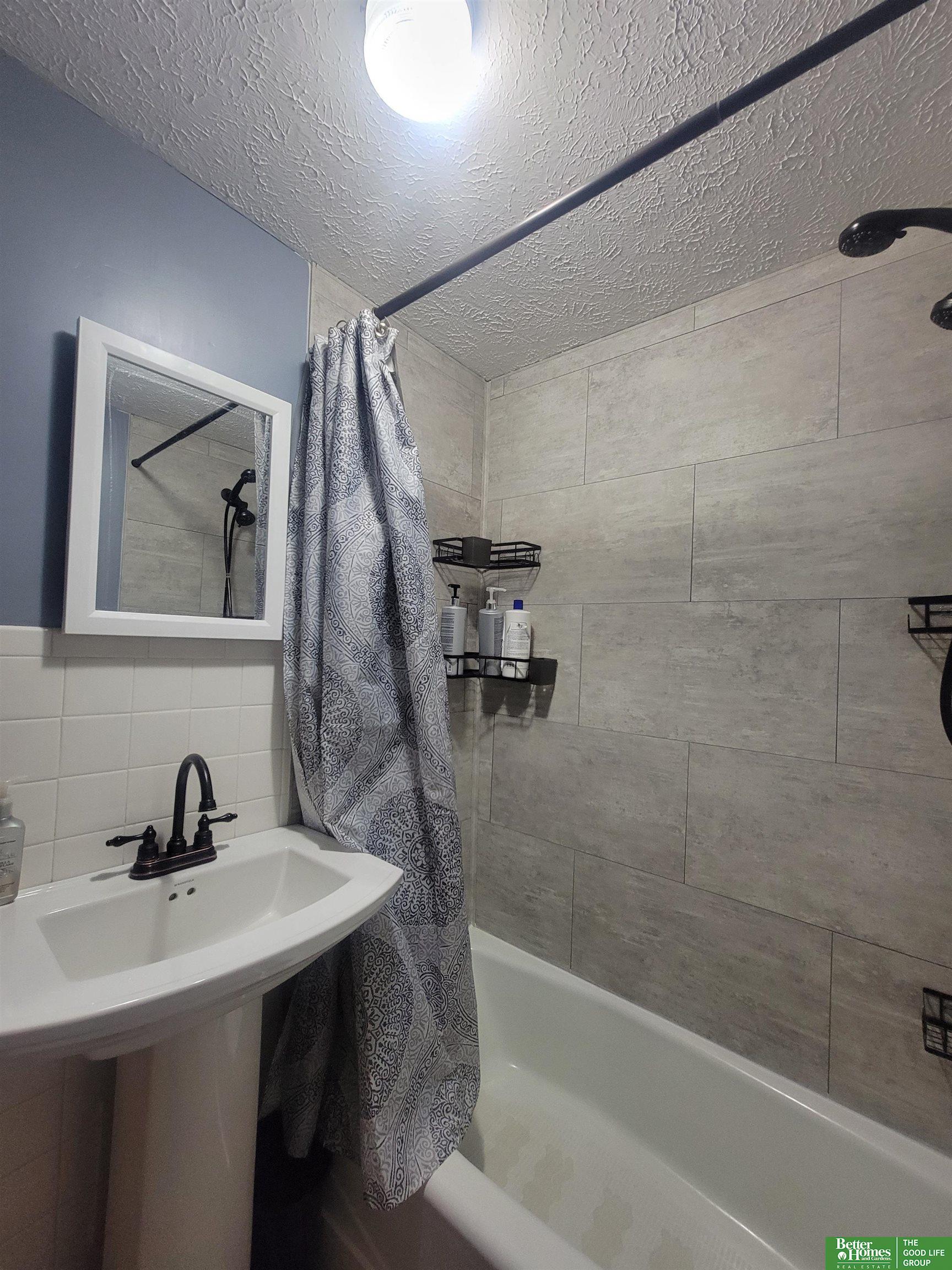 309 E P, McCool Junction
