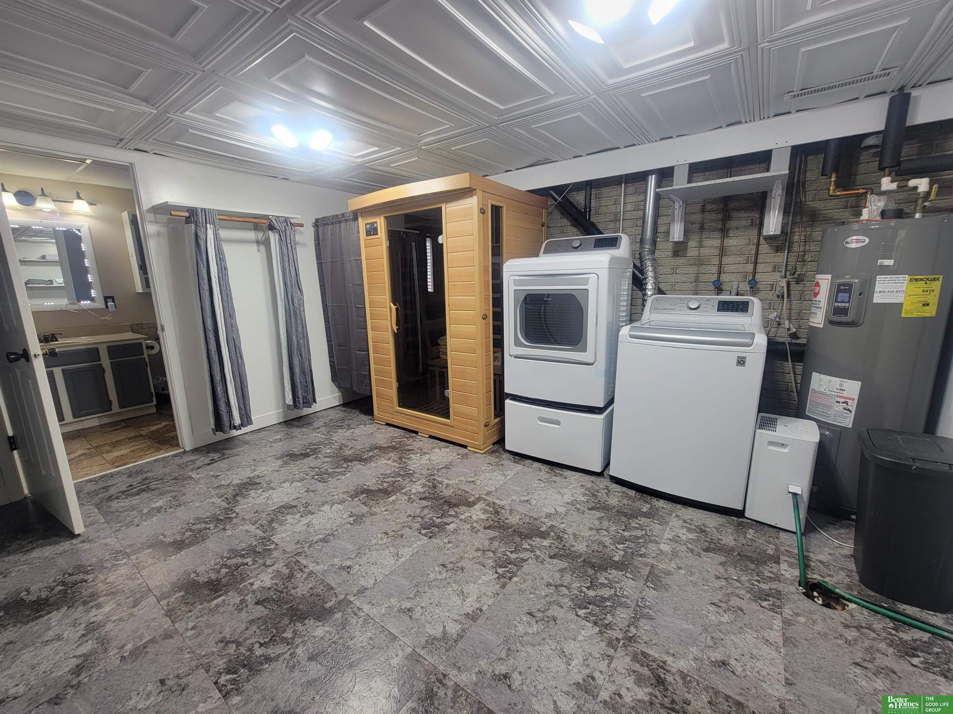 309 E P, McCool Junction