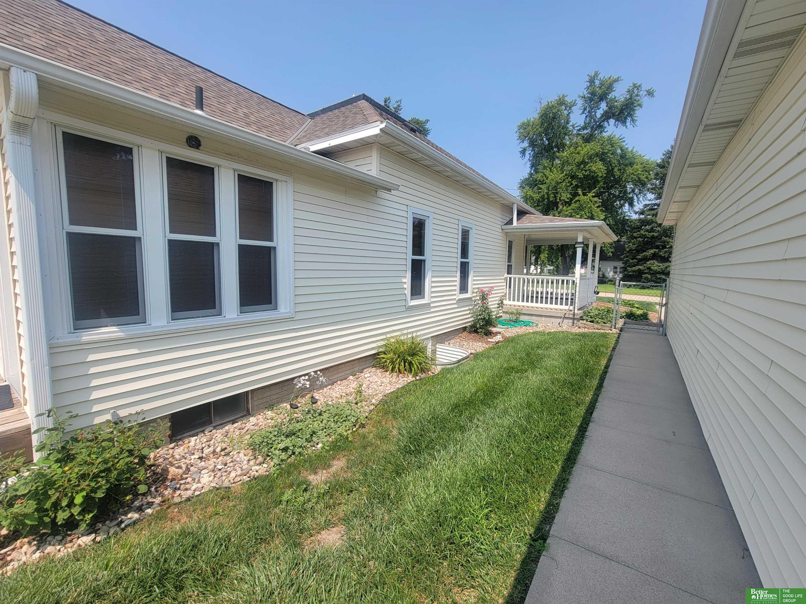 309 E P, McCool Junction