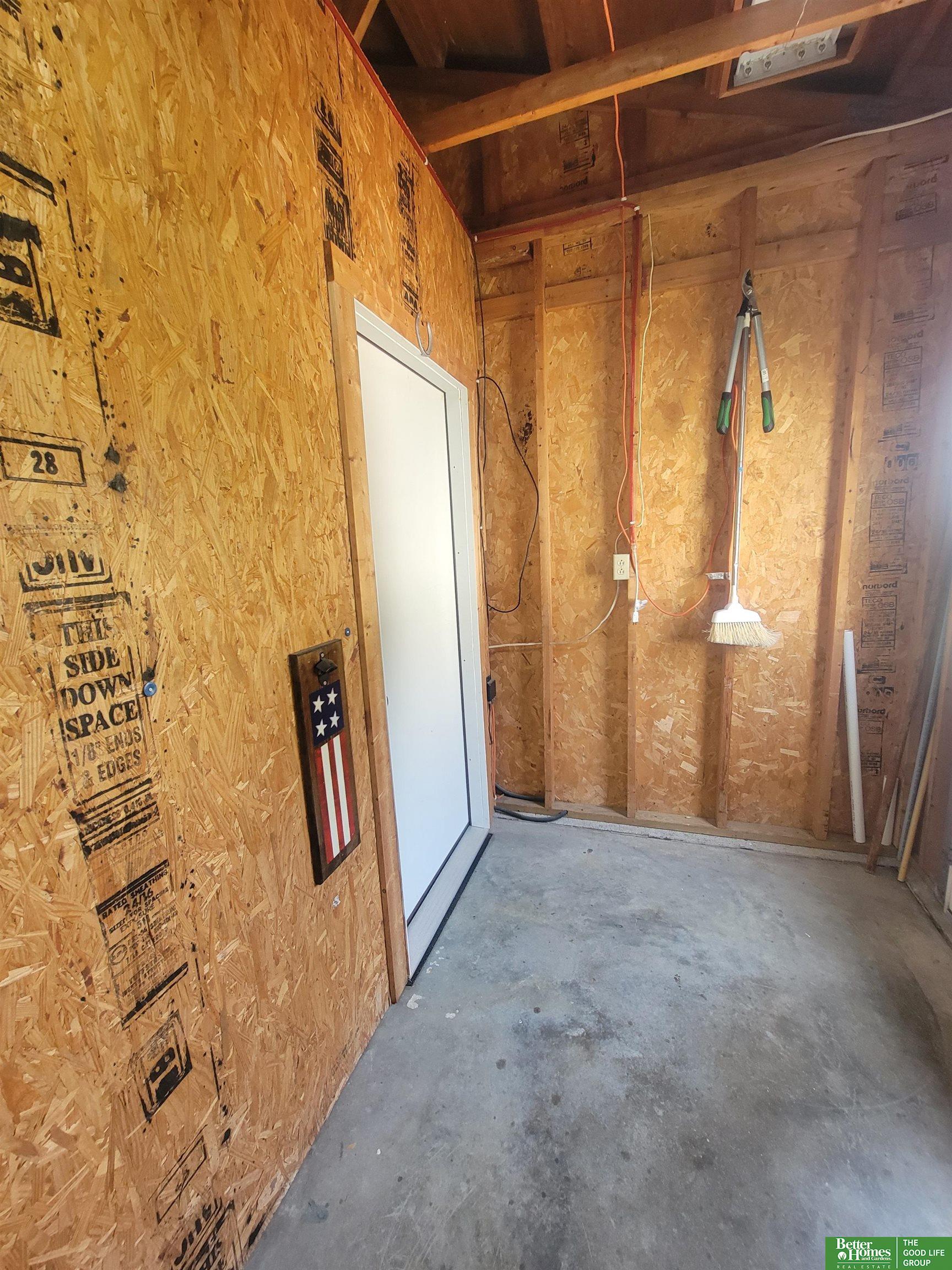 309 E P, McCool Junction