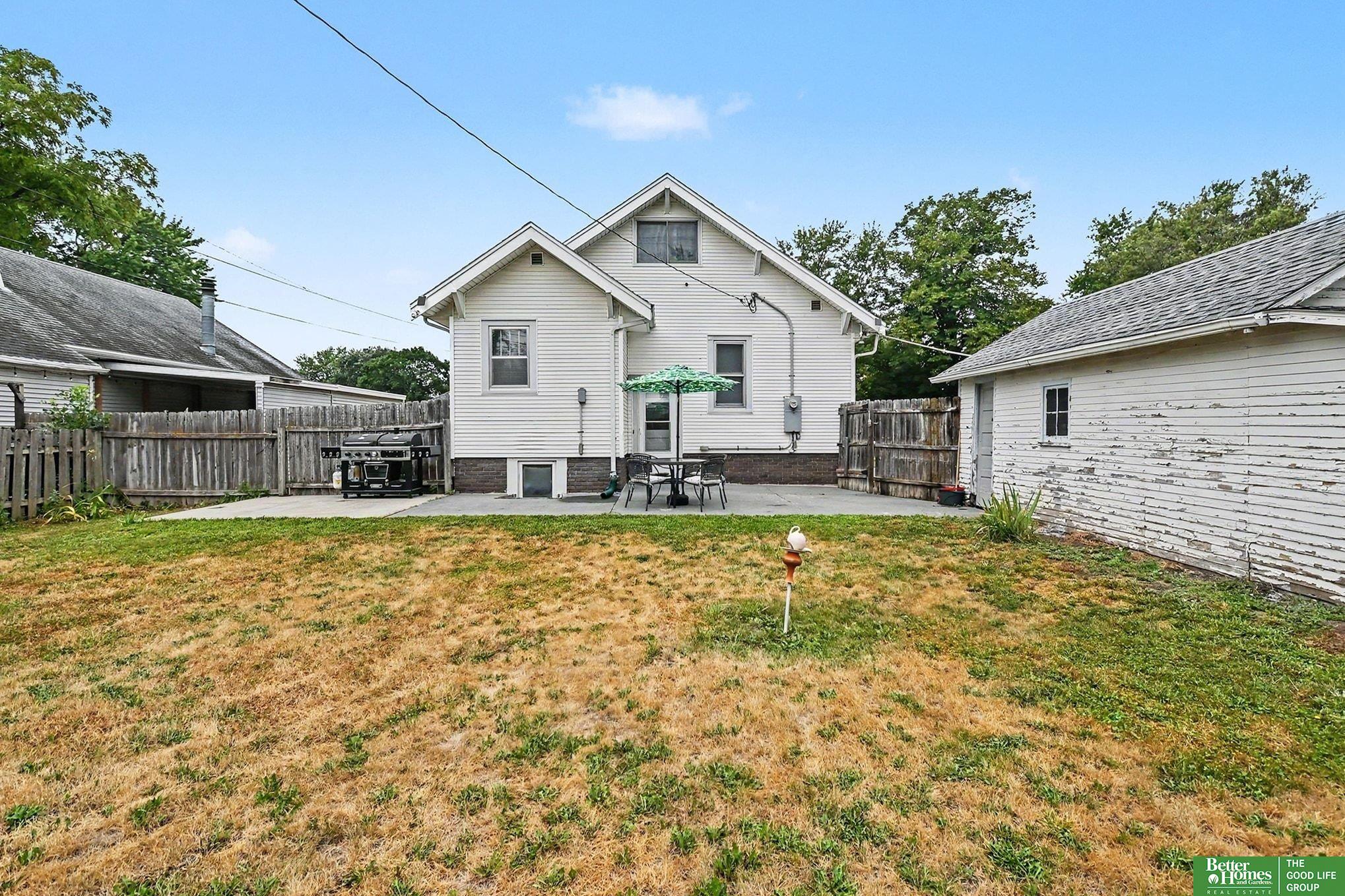 827 S 8th Street
