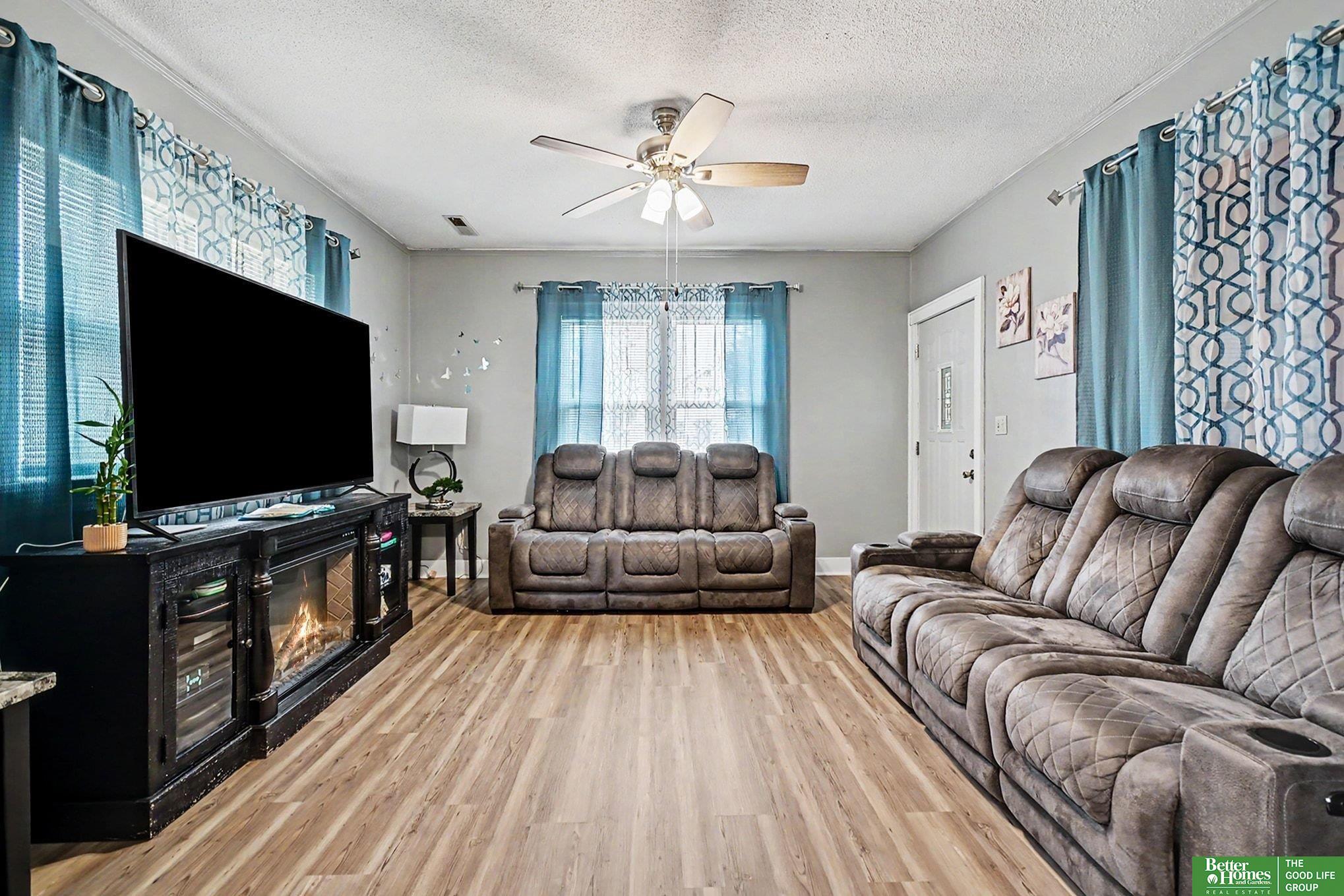 827 S 8th Street