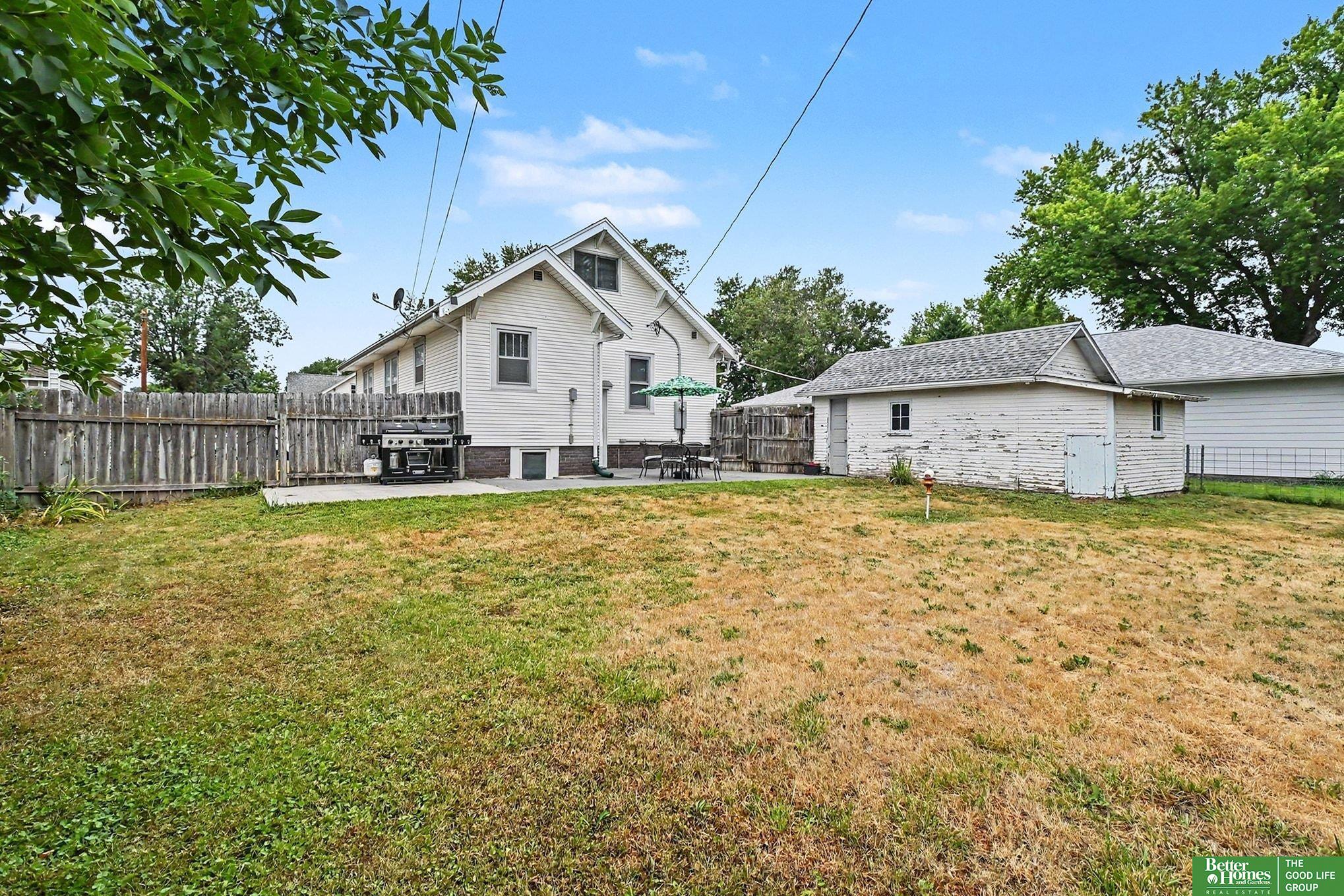 827 S 8th Street