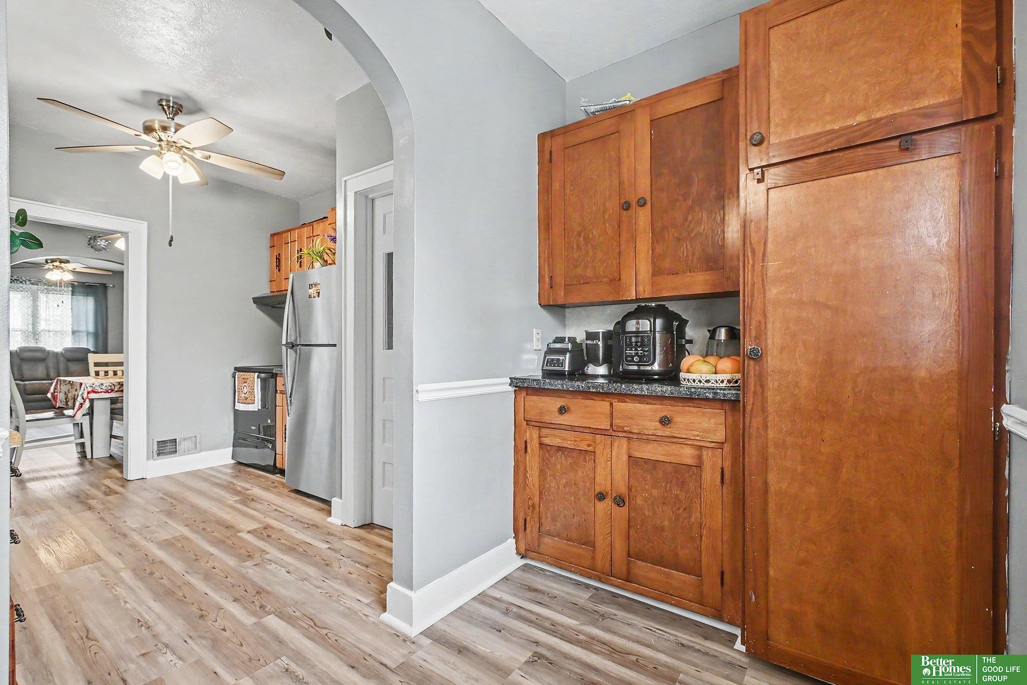 827 S 8th Street