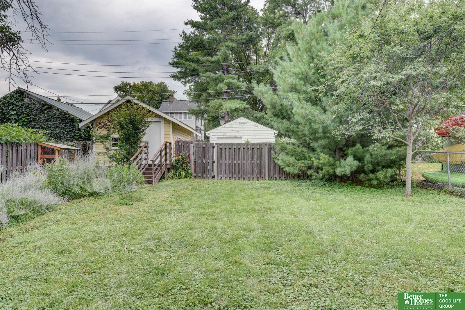 915 S 38th Avenue