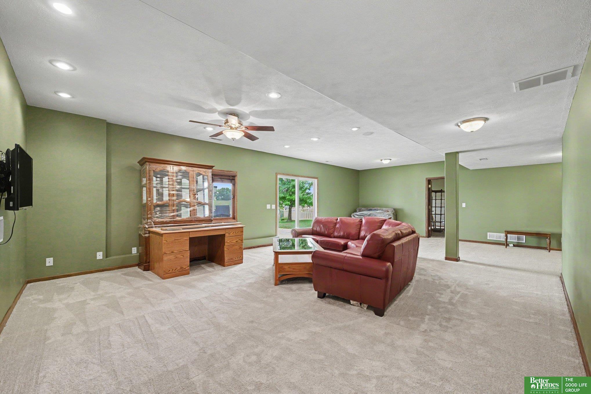 20203 Crystal Avenue
