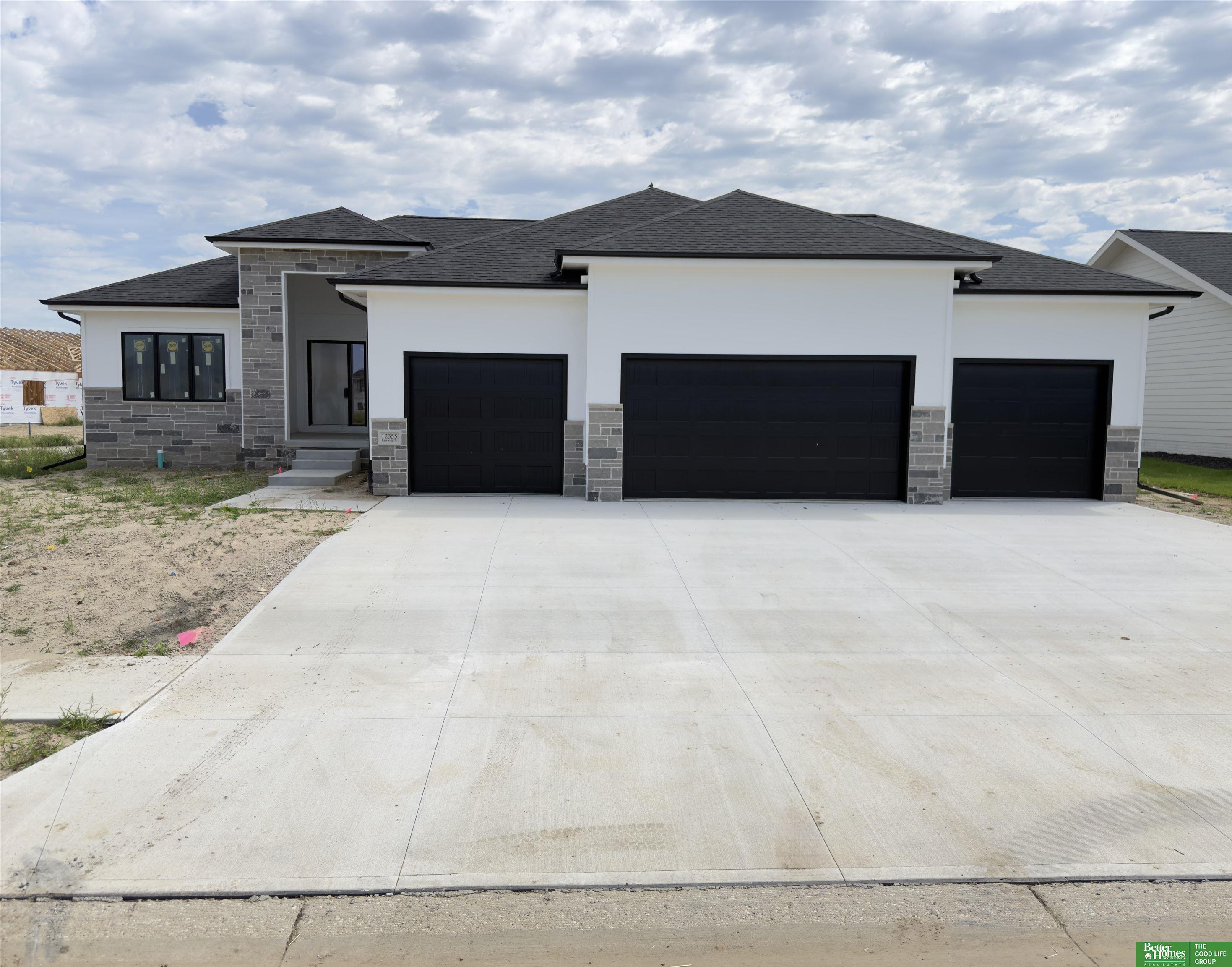 12355 Lake Vista Drive