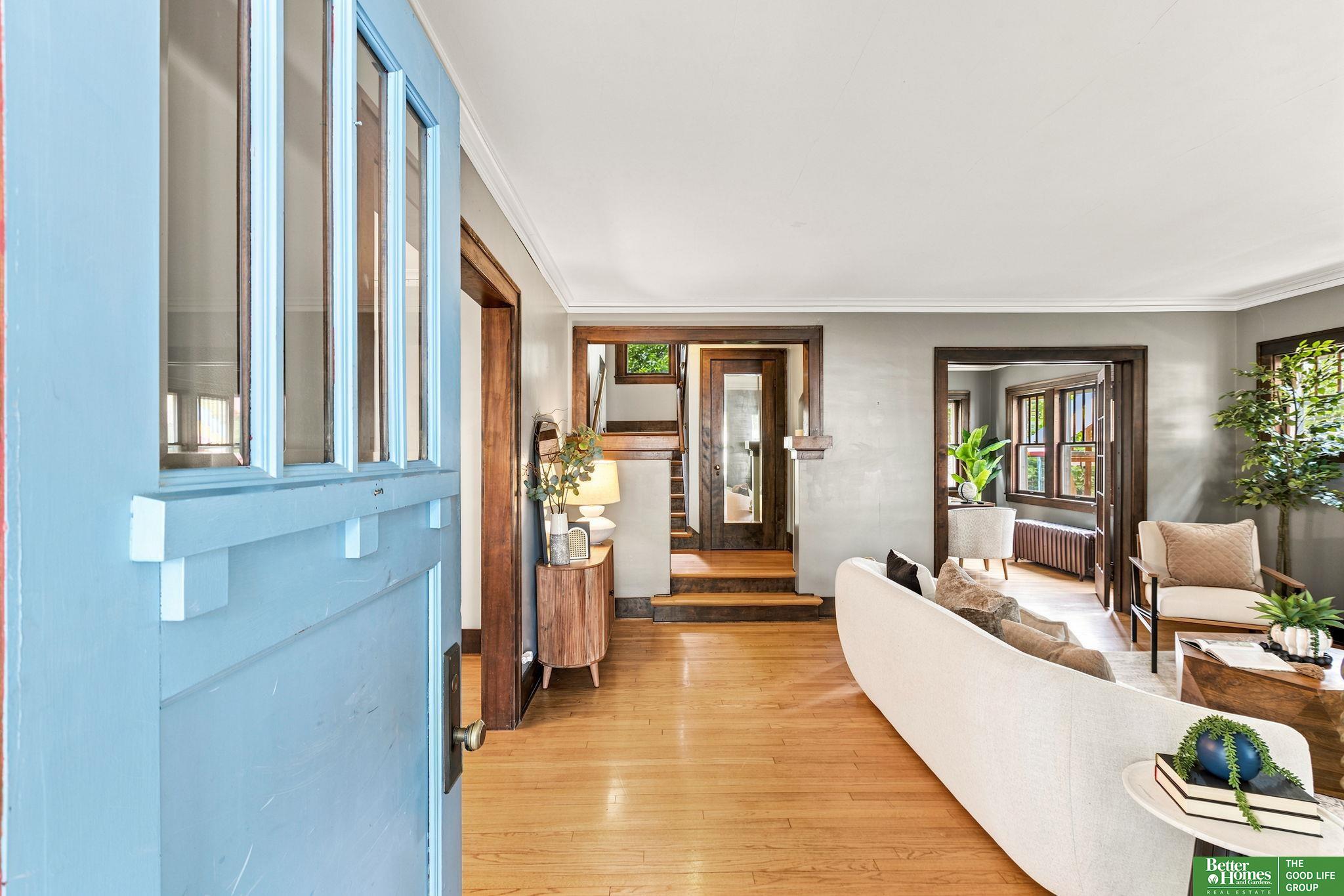 302 S 49th Avenue