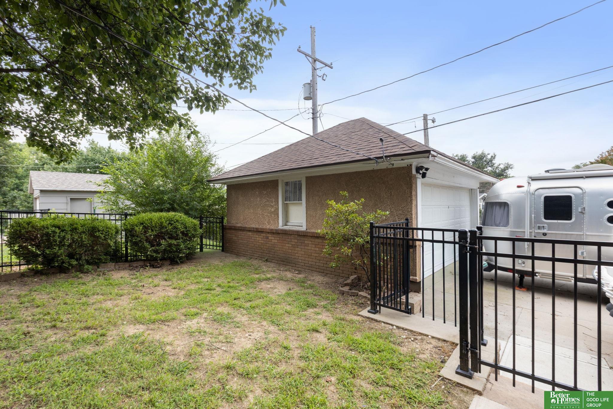 302 S 49th Avenue