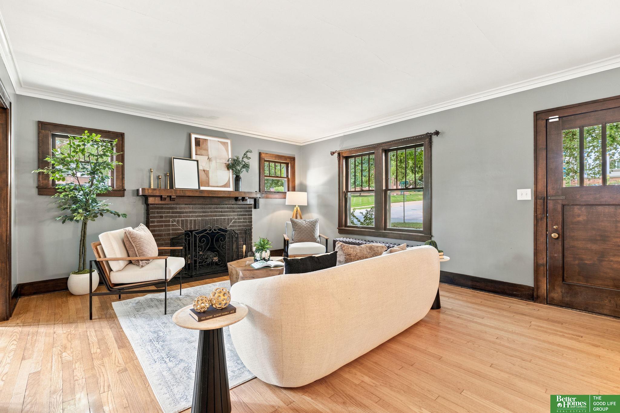 302 S 49th Avenue