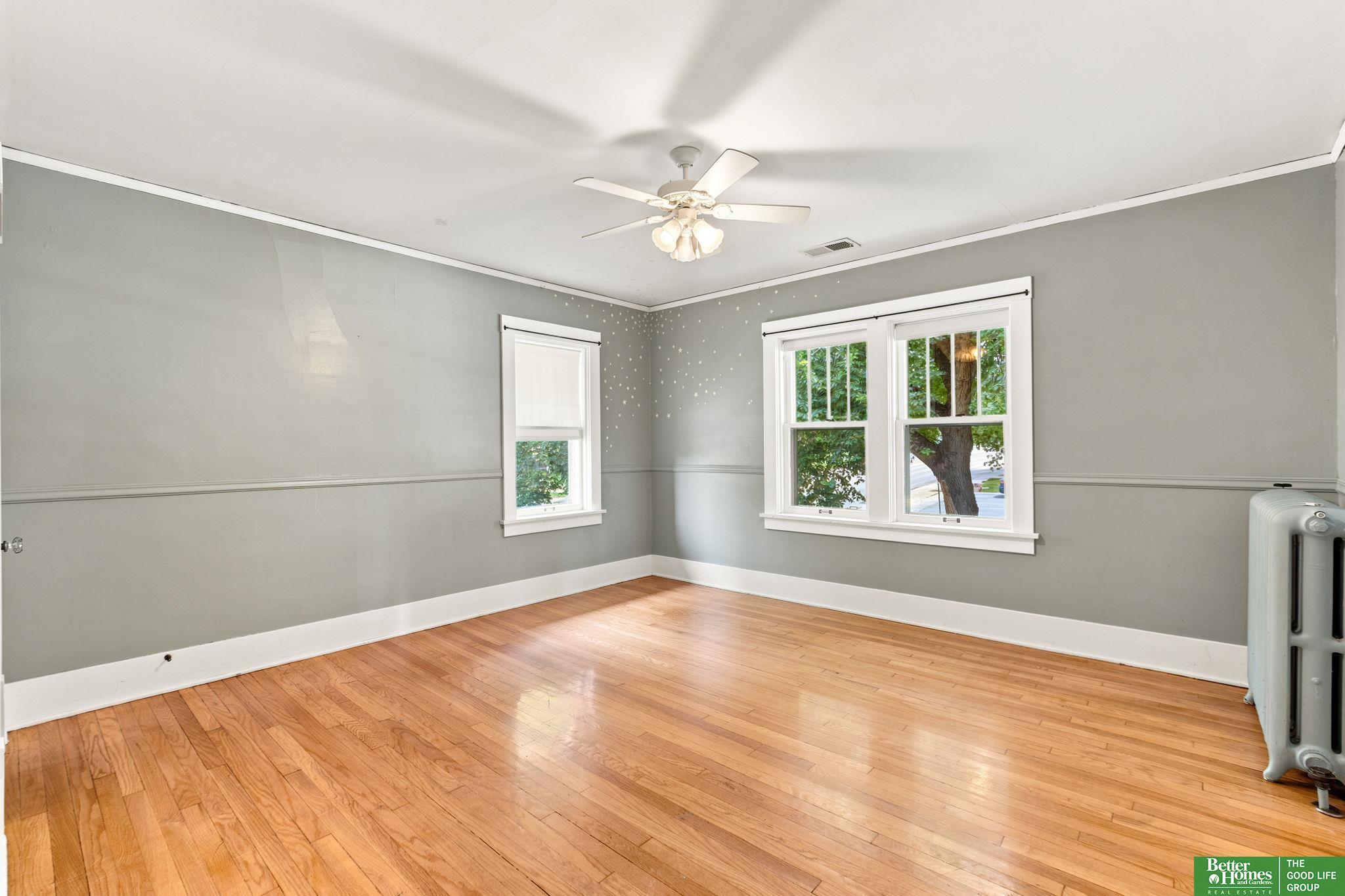 302 S 49th Avenue
