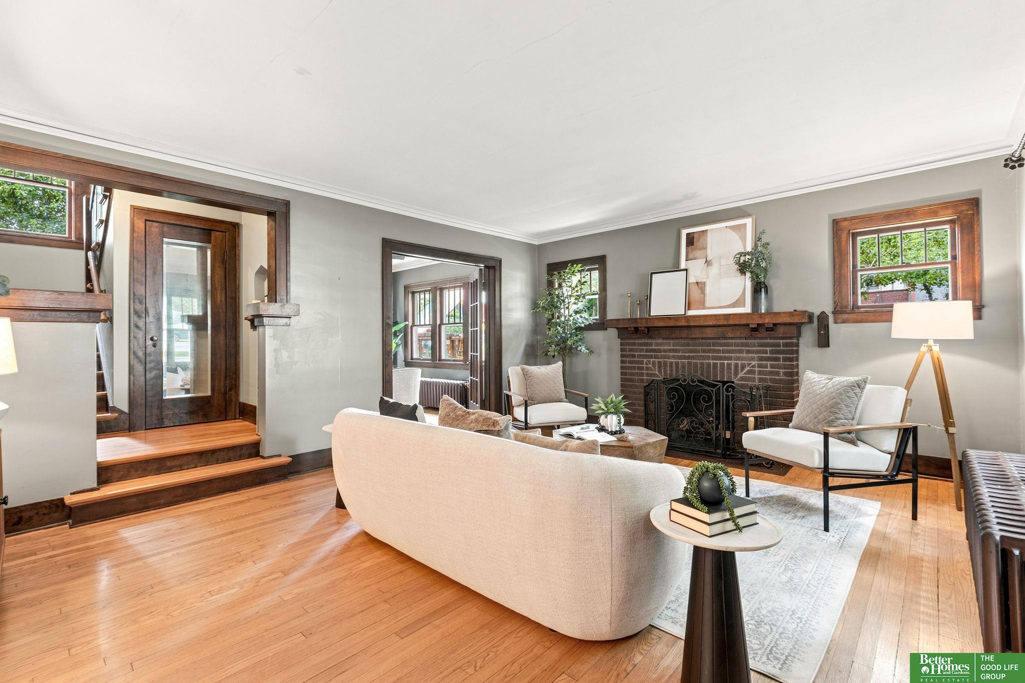 302 S 49th Avenue