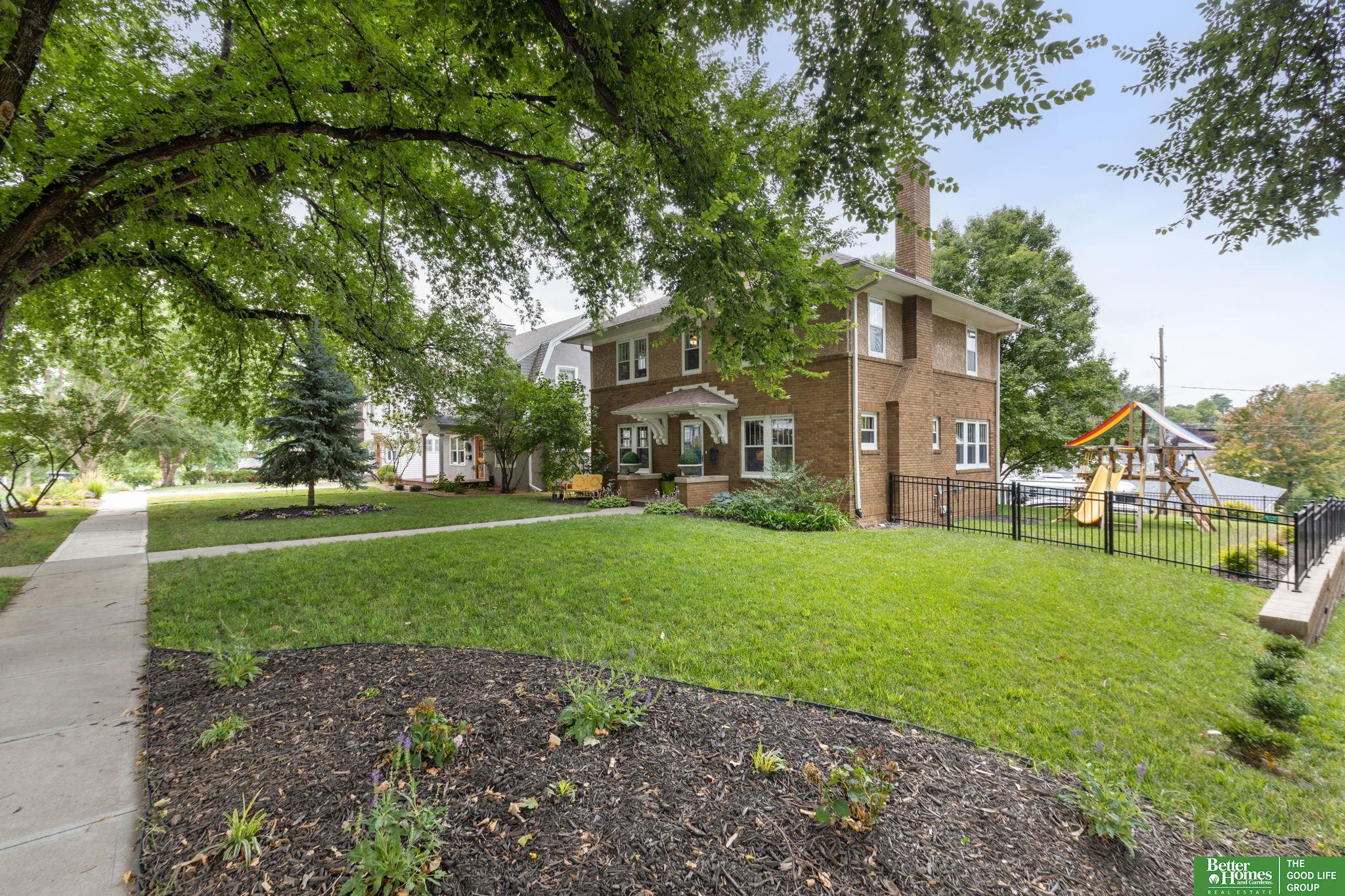 302 S 49th Avenue