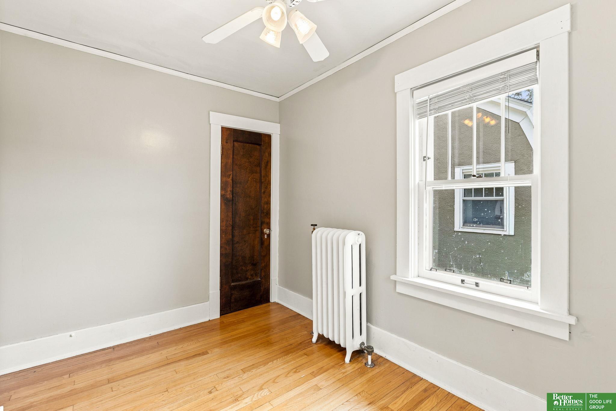 302 S 49th Avenue