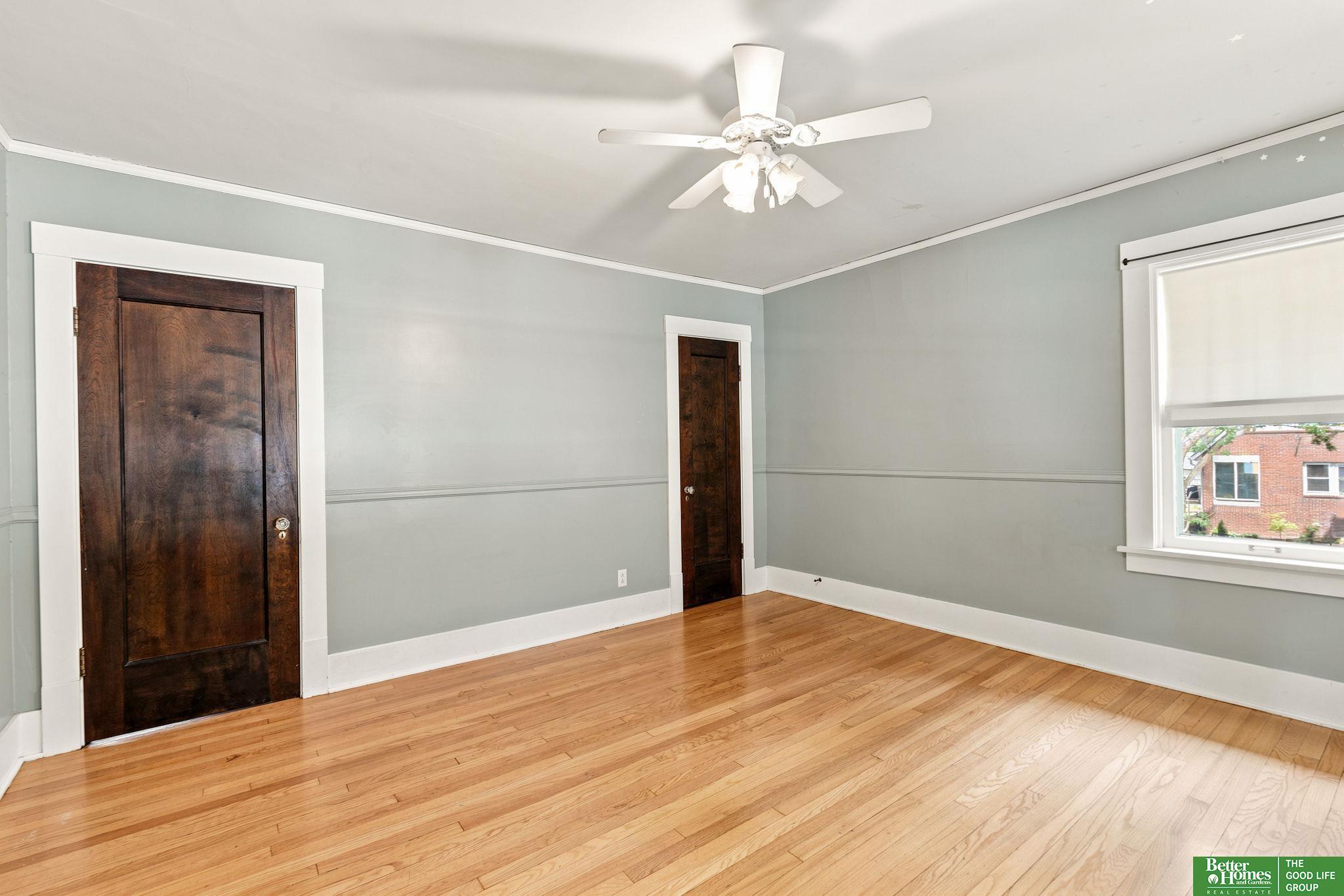 302 S 49th Avenue