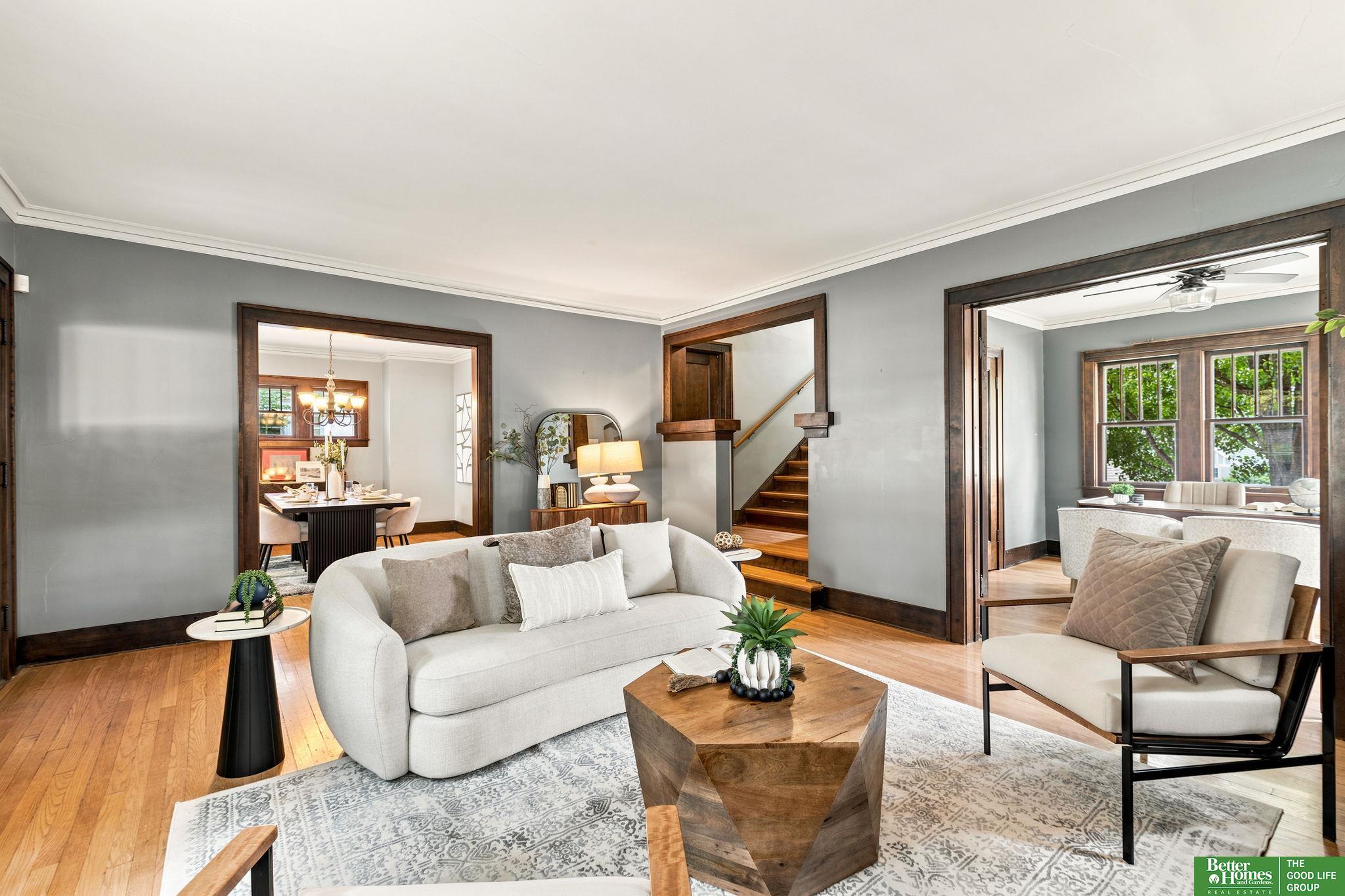 302 S 49th Avenue