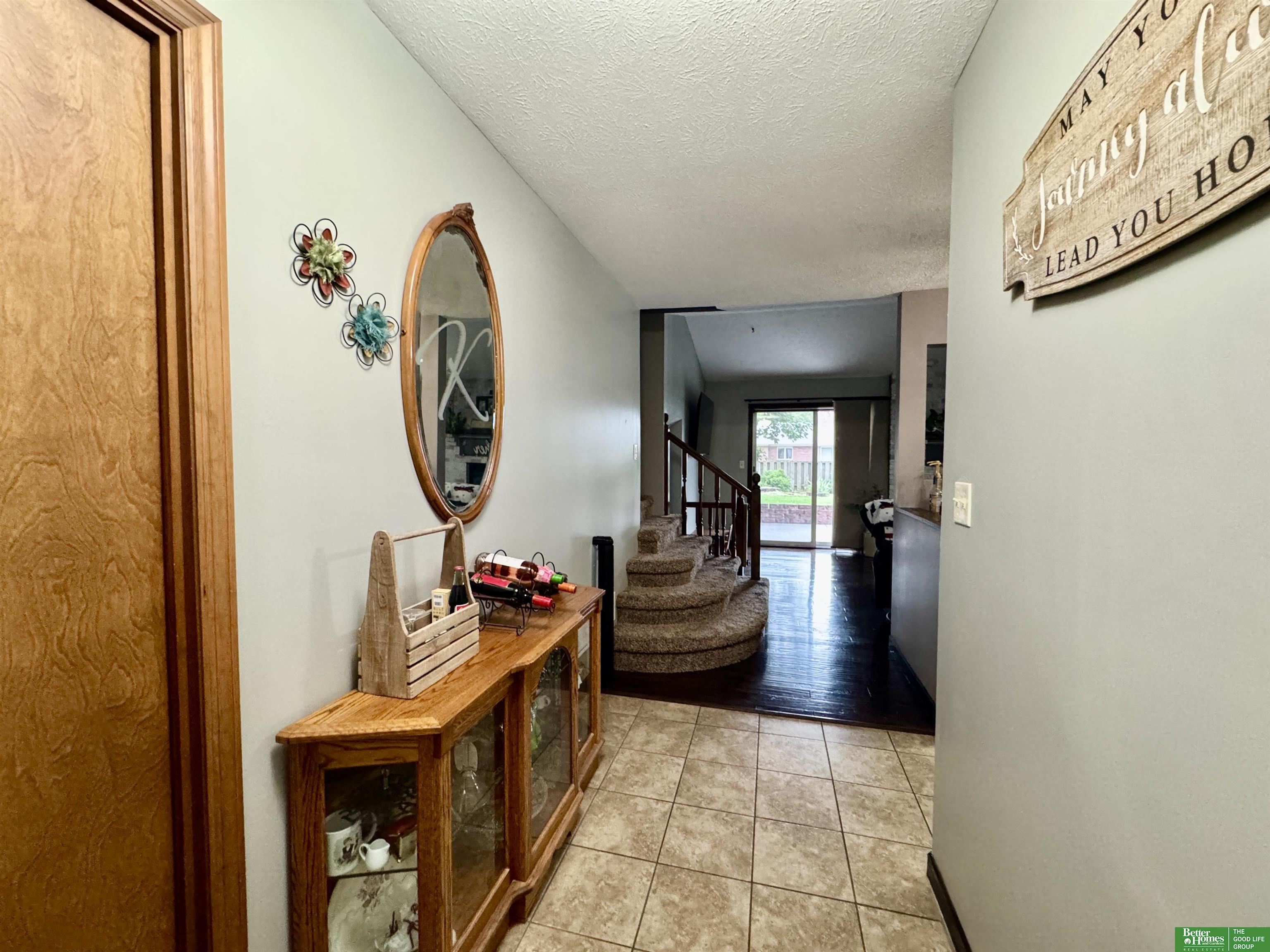 20 Eastridge Drive N