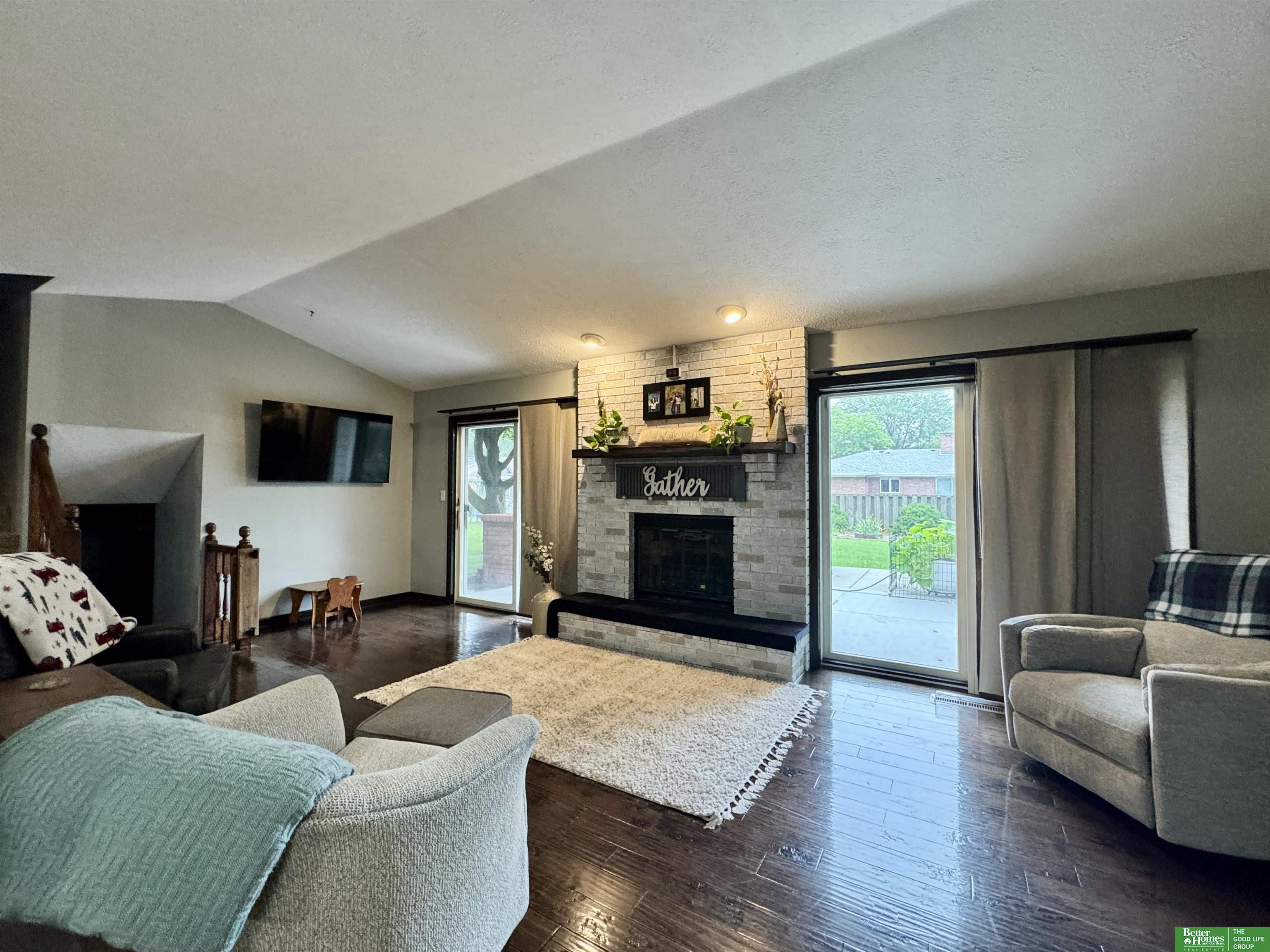 20 Eastridge Drive N
