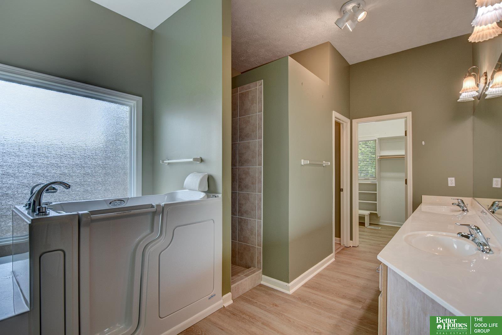 11426 Iowa Circle