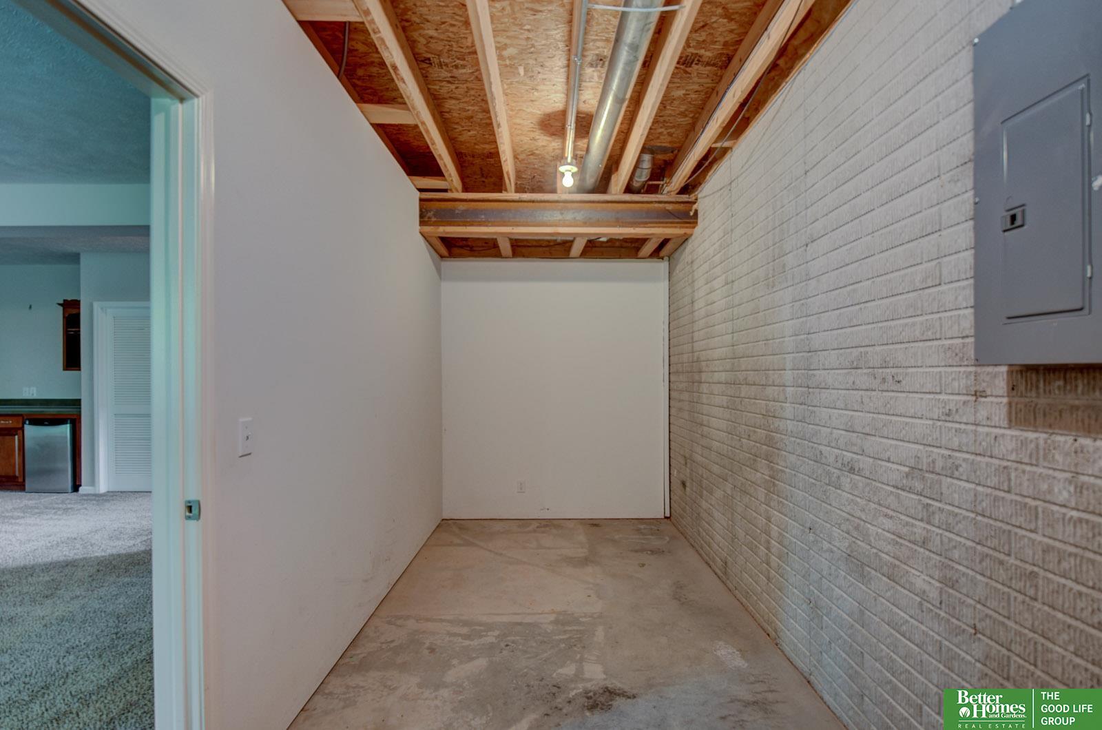 11426 Iowa Circle