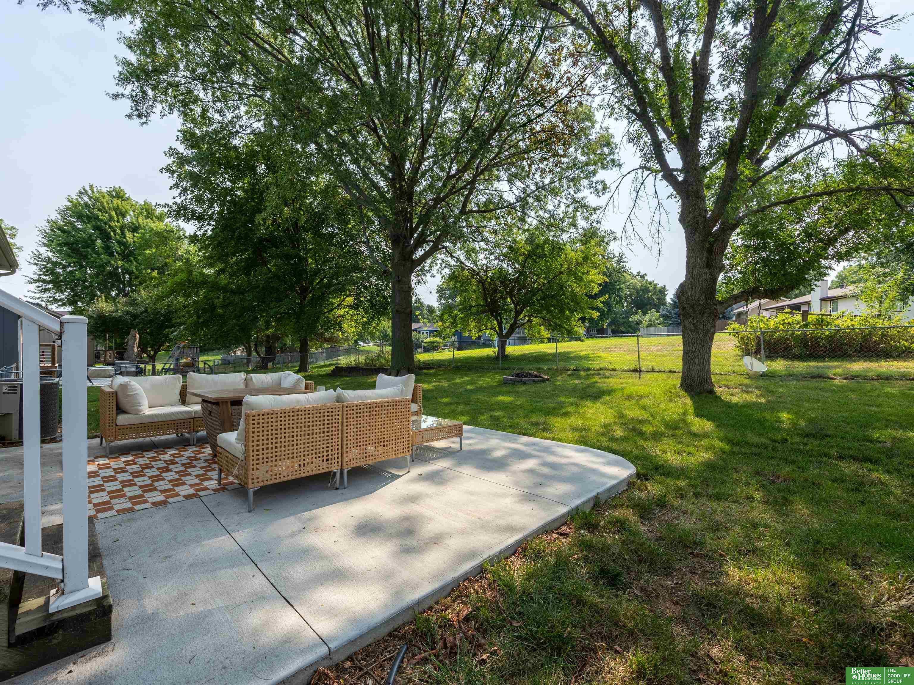 1917 N 152nd Plaza