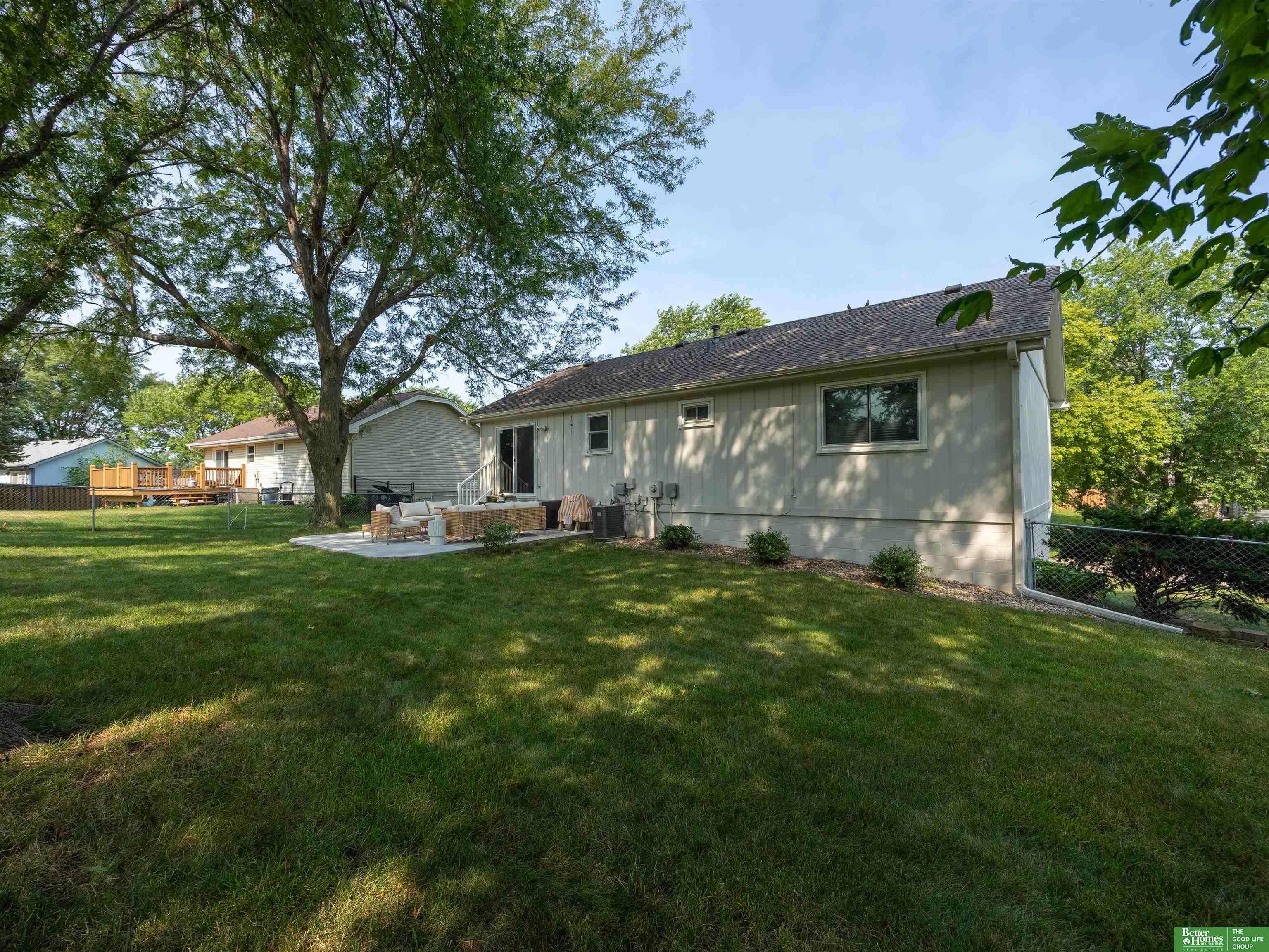 1917 N 152nd Plaza