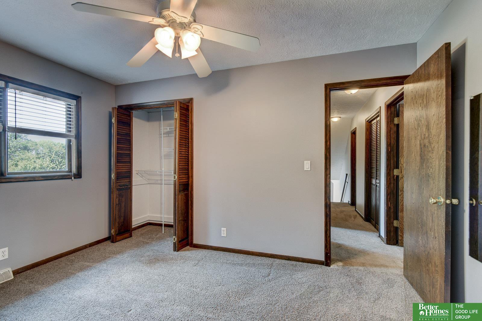 511 S 150th Circle