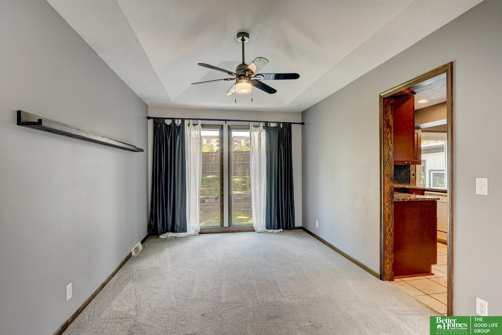 511 S 150th Circle