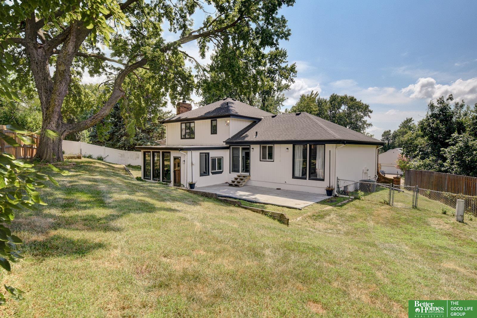 511 S 150th Circle