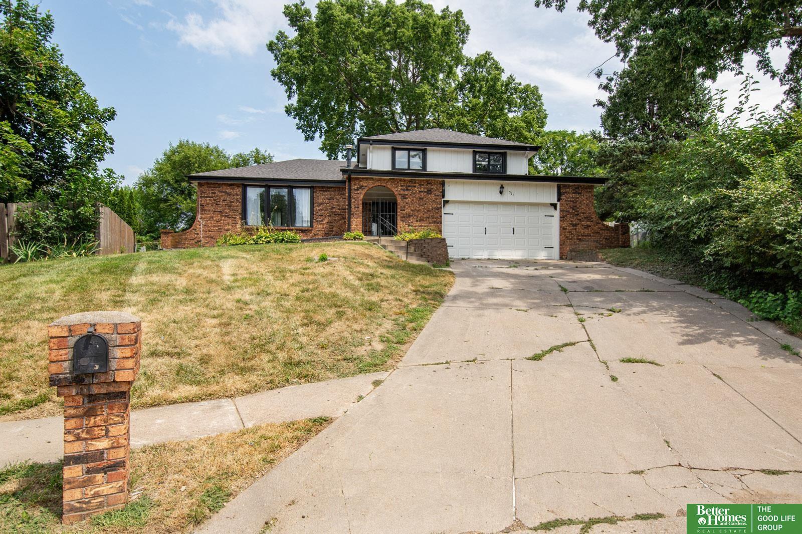 511 S 150th Circle