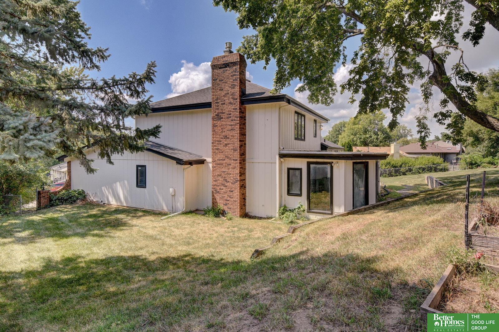 511 S 150th Circle