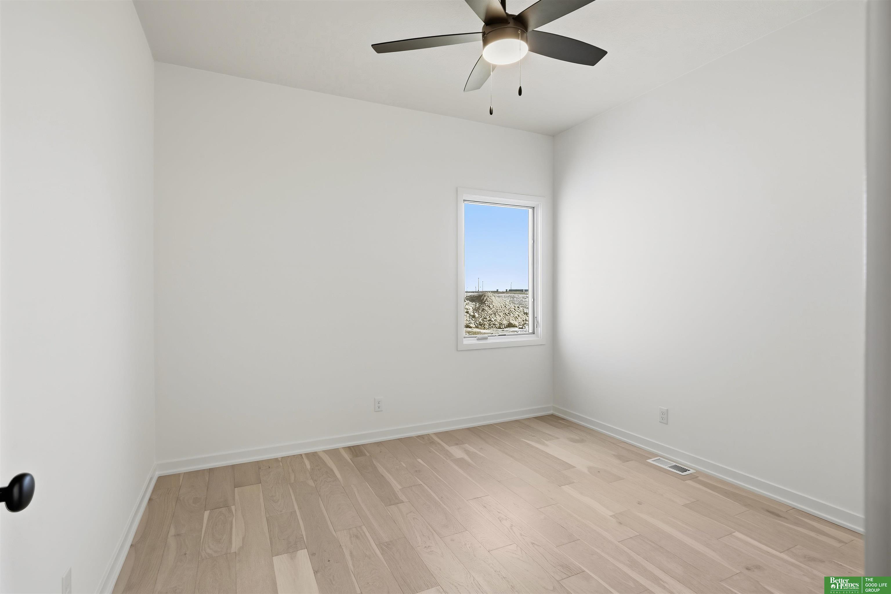 21439 Morning View Drive
