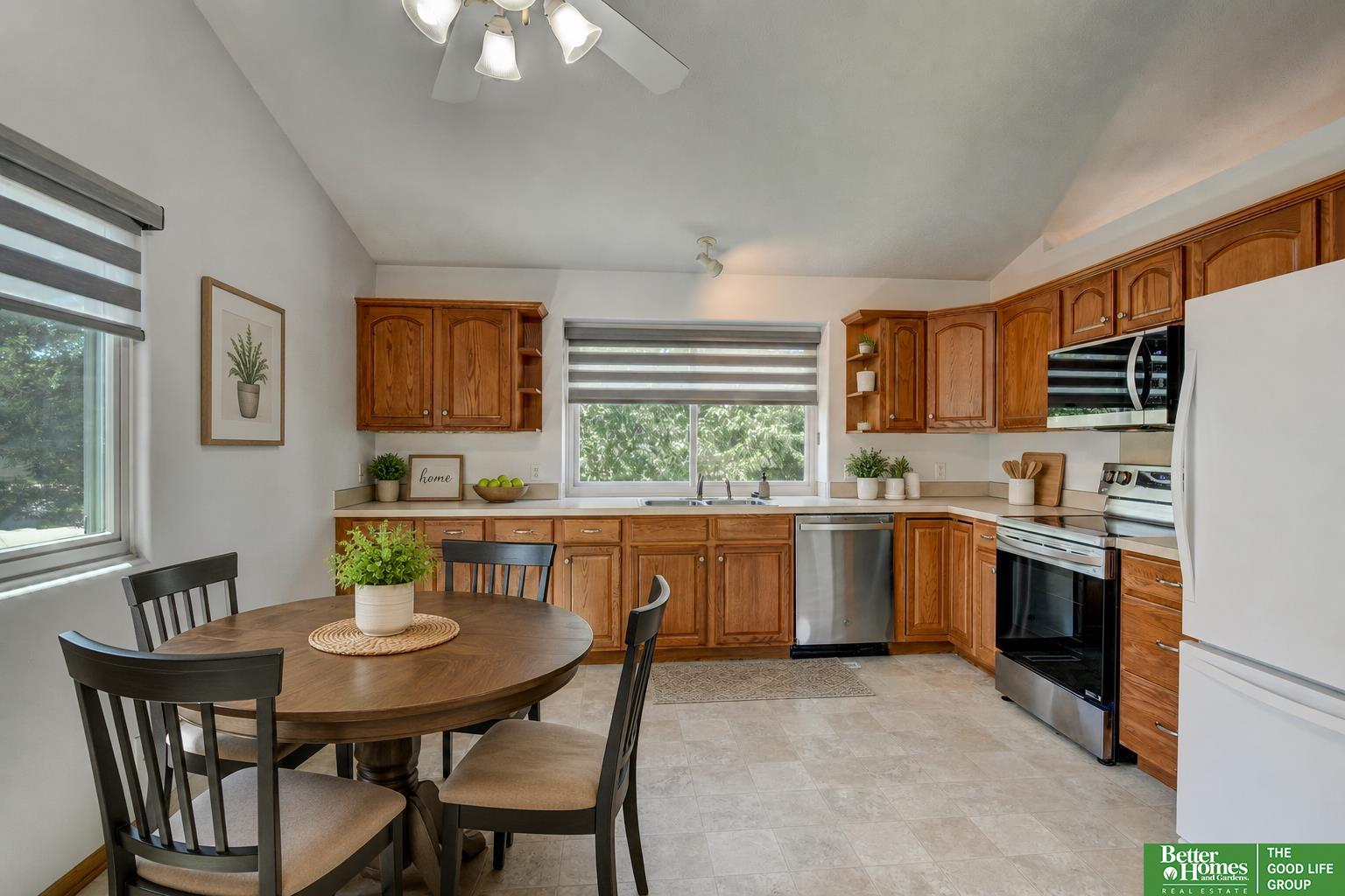807 Edgewater Drive